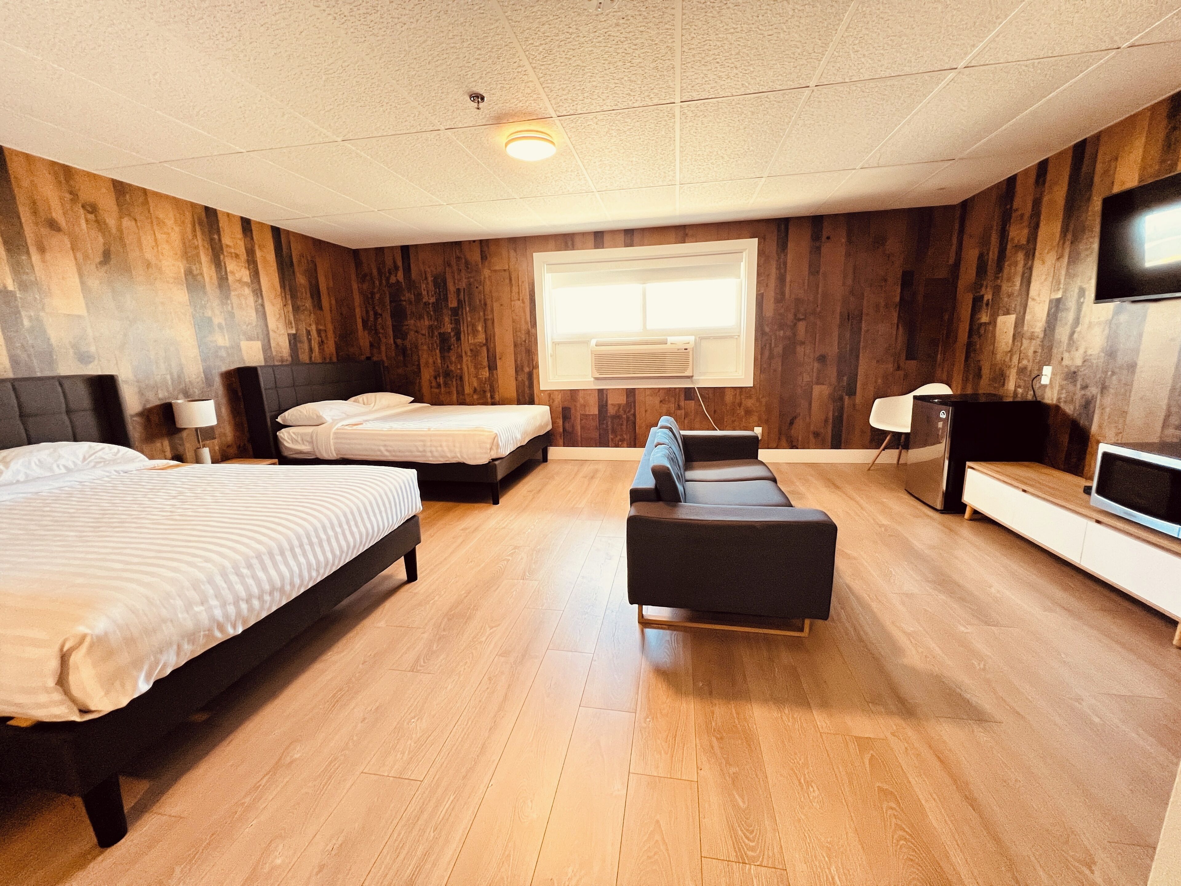 Premier Room