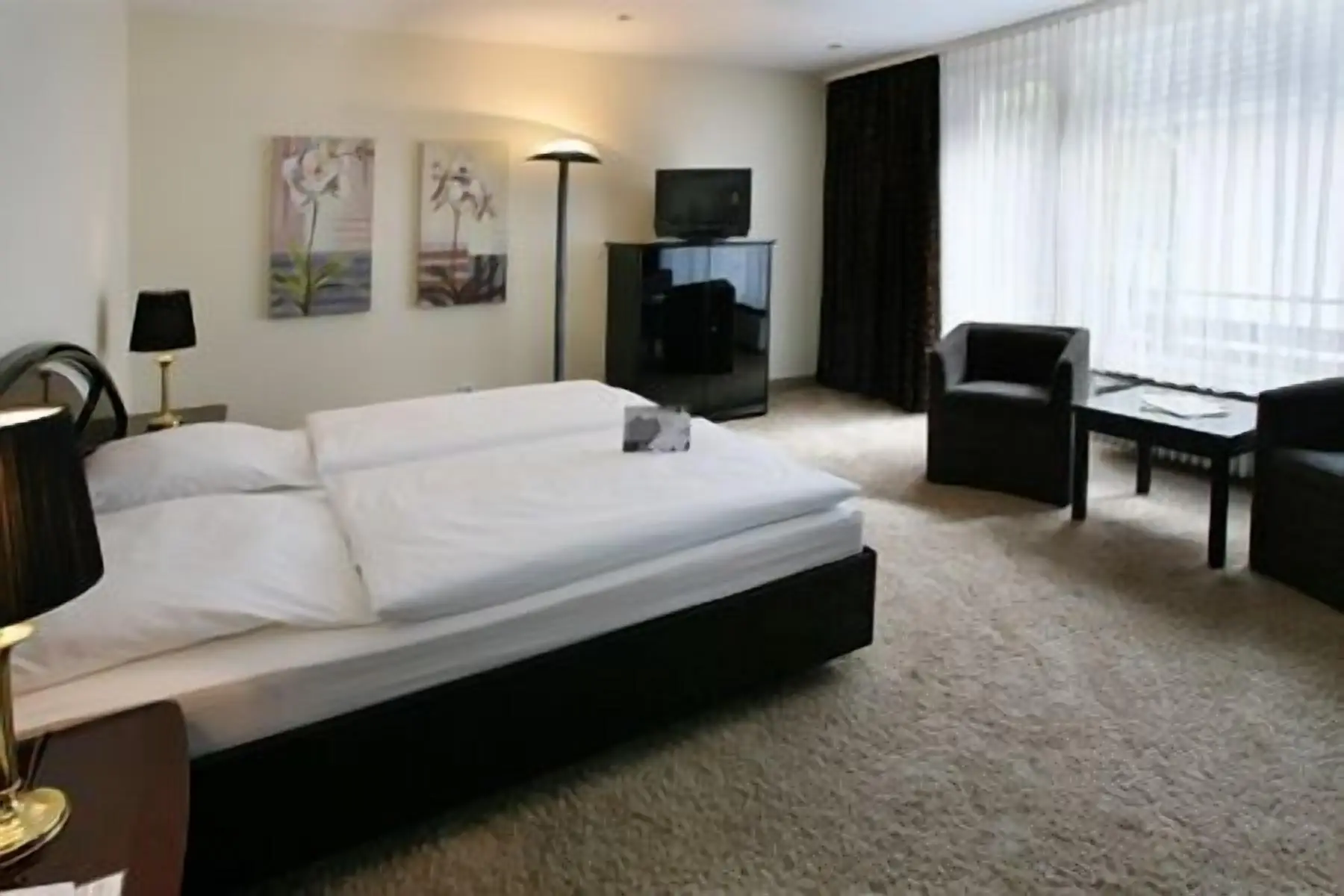Studio Suite, 1 King Bed Studio Suite, 1 King Bed