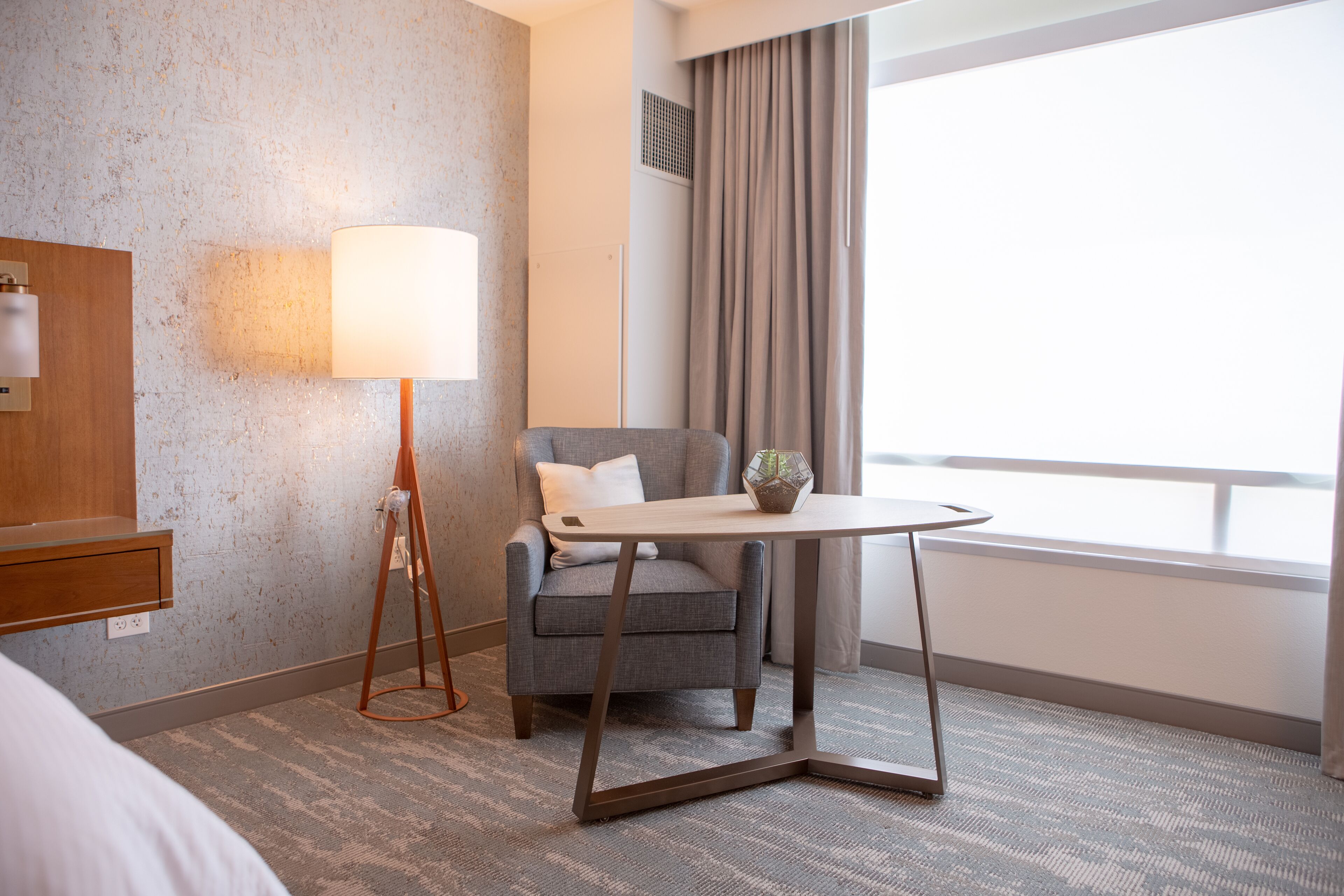 Traditional Room, 1 King Bed (Mobility/Hearing Accessible, Tub)