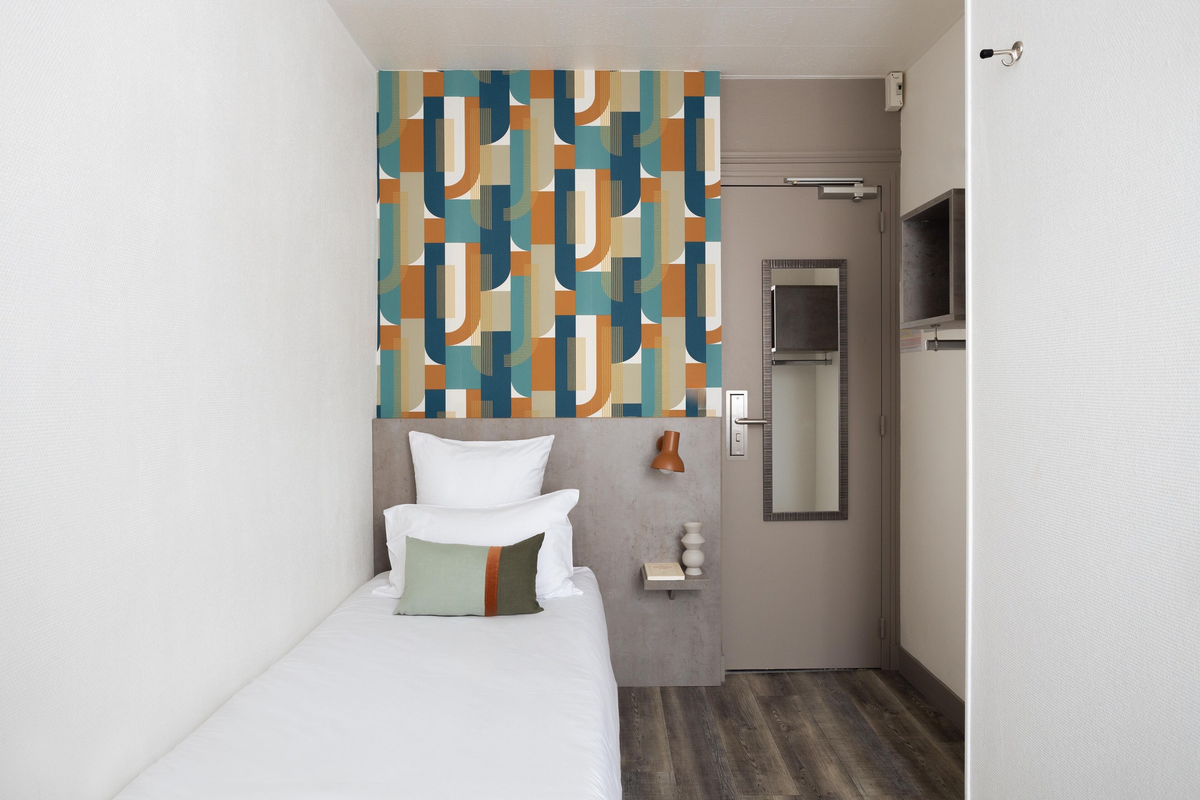 Economy Single Room