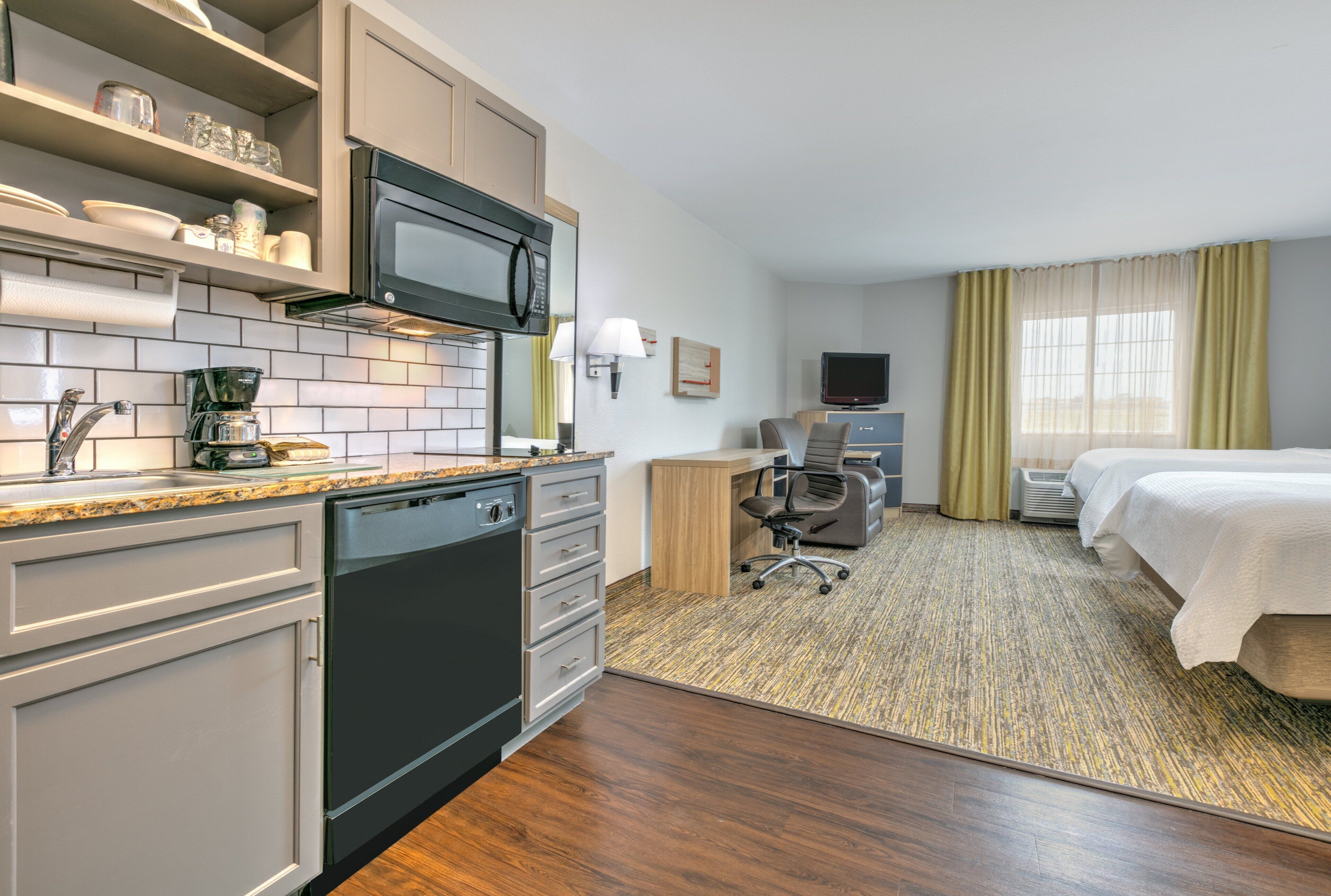 Studio Suite, 2 Queen Beds, Accessible (Communications Accessible)