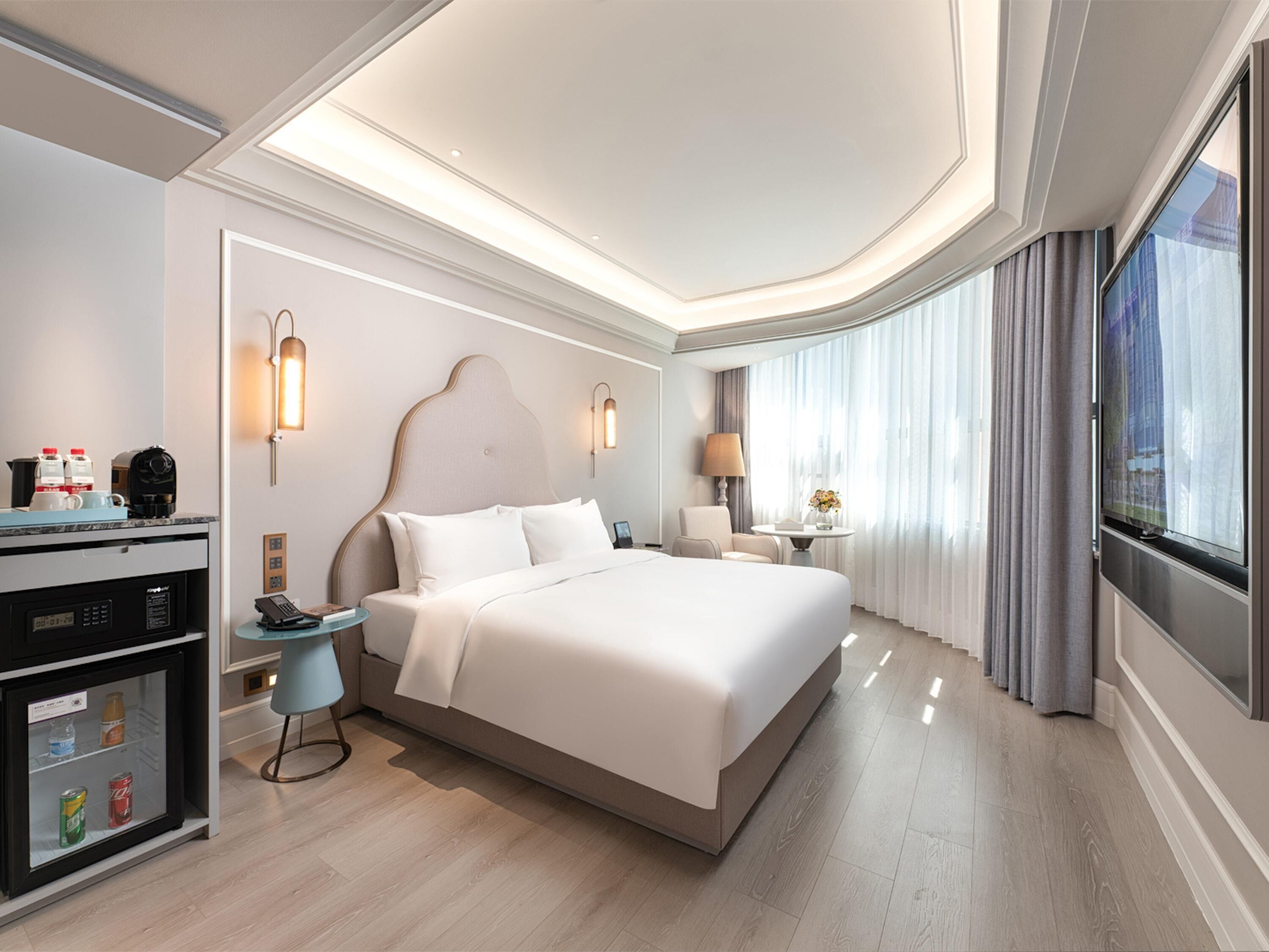 Privilege, Room, 1 King Bed