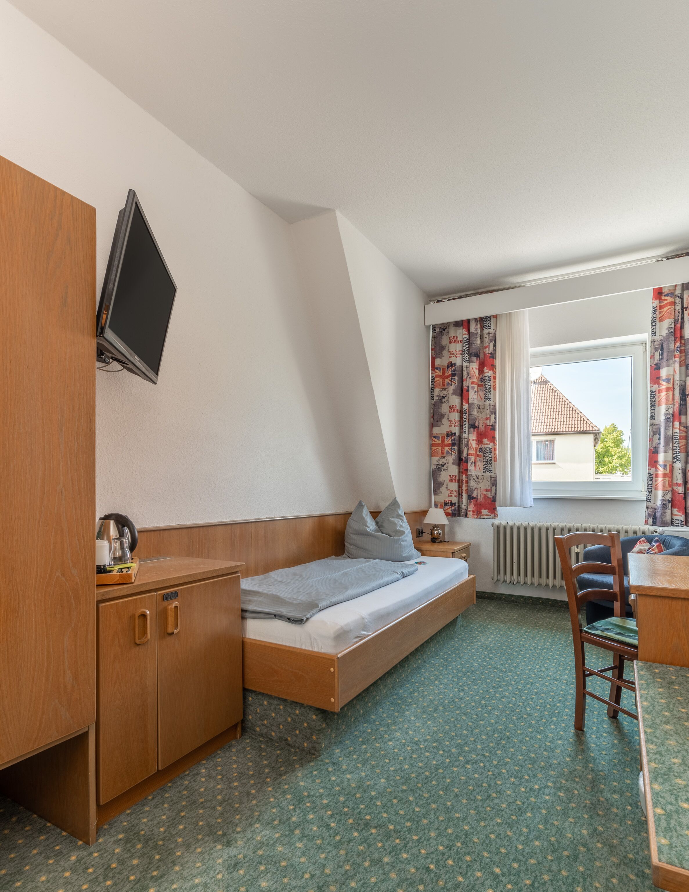 Basic Single Room, 1 Twin Bed, Non Smoking