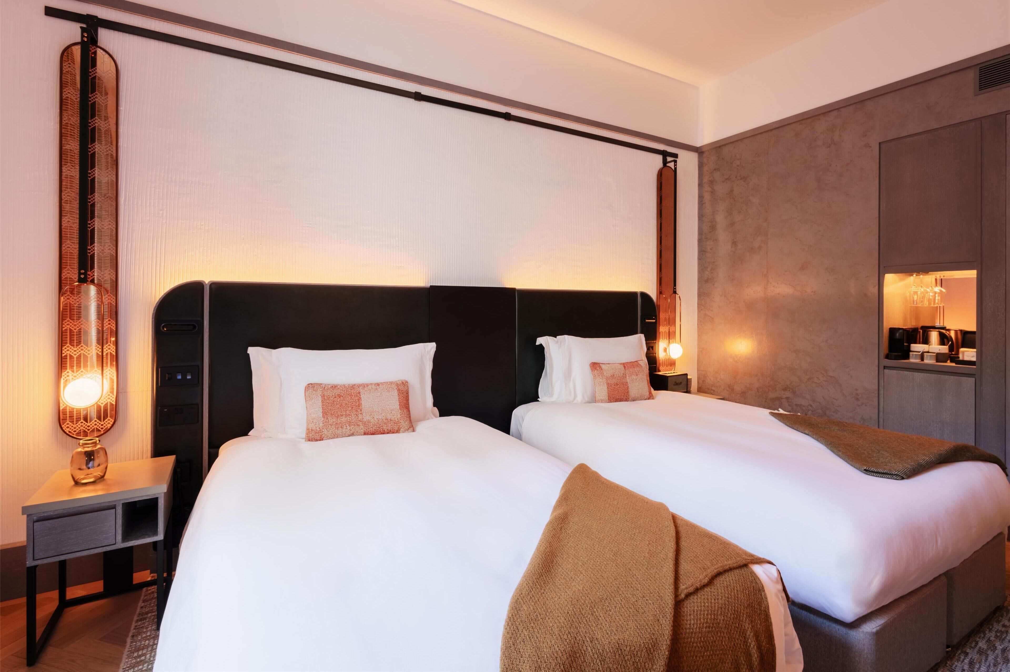 Deluxe Room, 2 Twin Beds