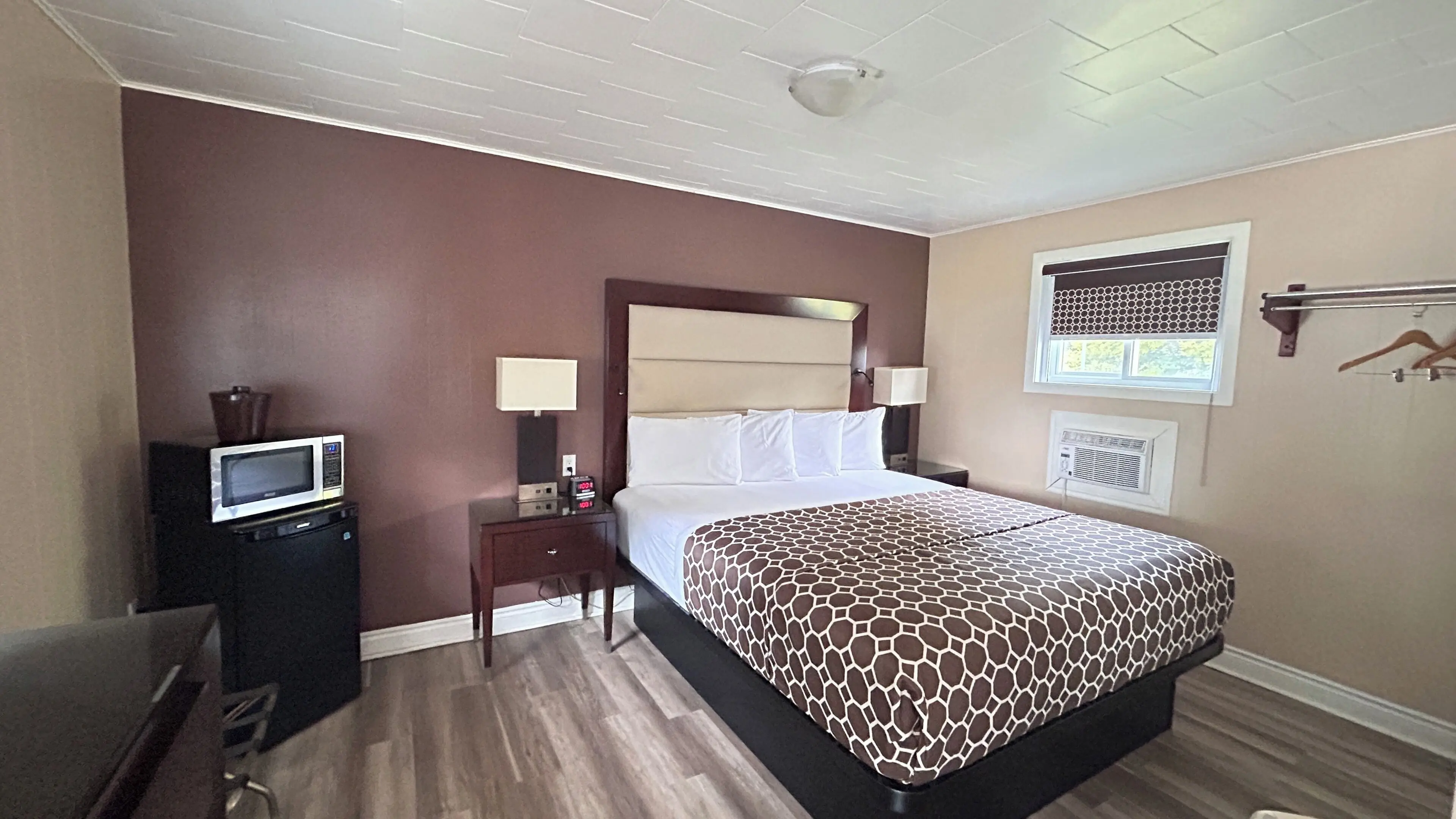 Standard Single Room, 1 King Bed Standard Single Room, 1 King Bed
