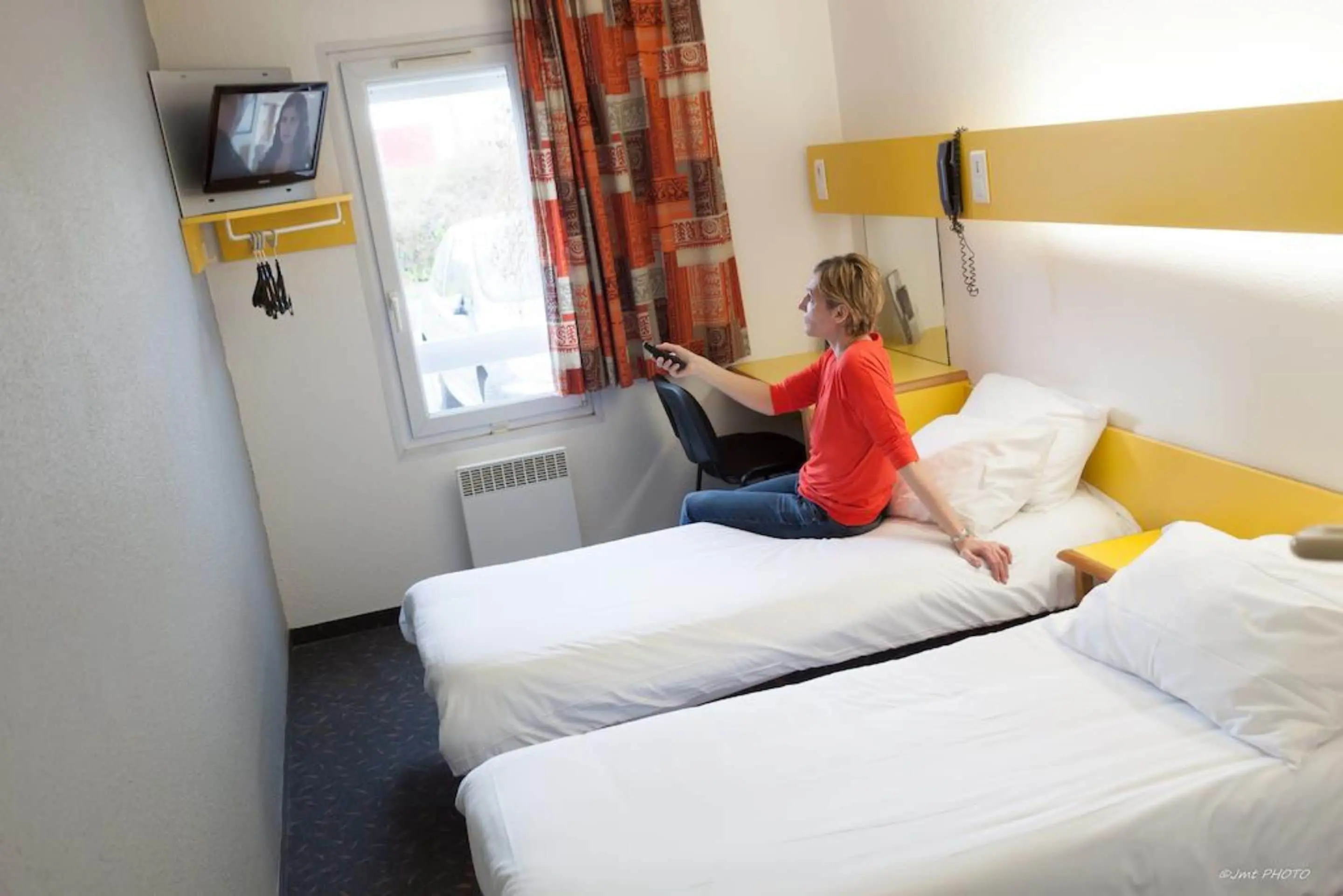 Twin Room Twin Room