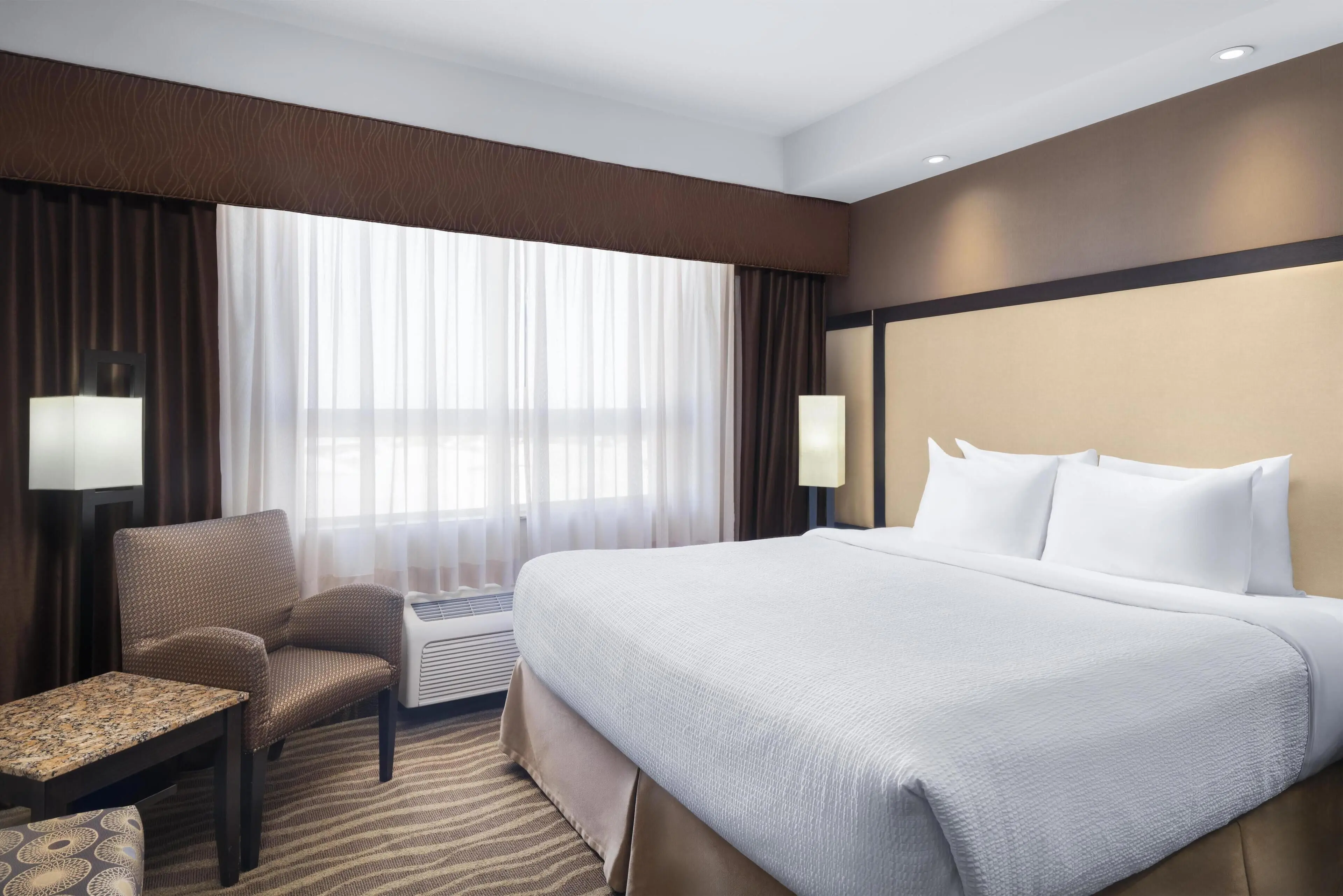 Suite, 1 King Bed, Non Smoking, Fireplace (with Sofabed) Suite, 1 King Bed, Non Smoking, Fireplace (with Sofabed)