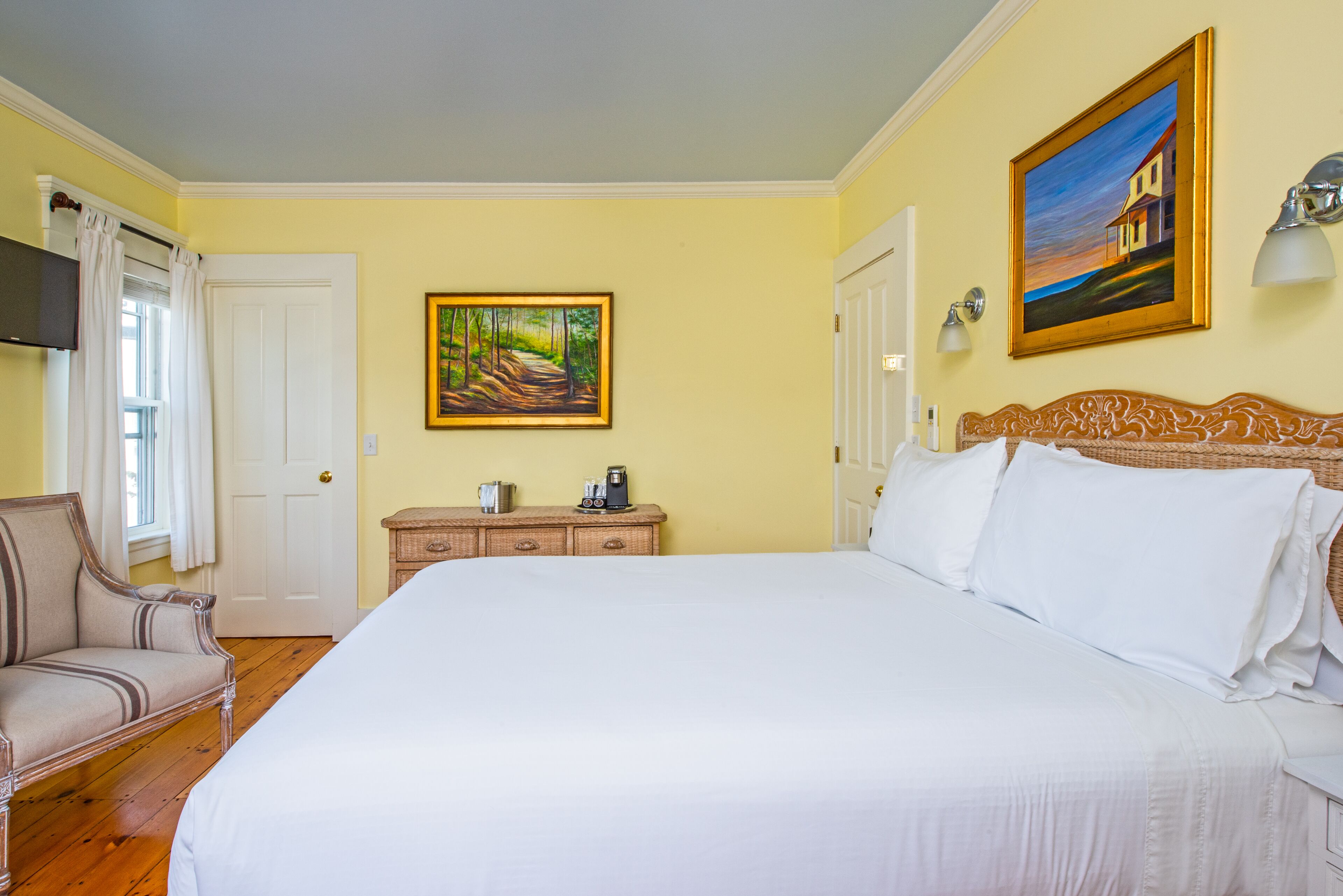 Room 3(Admirrals Quarters)
