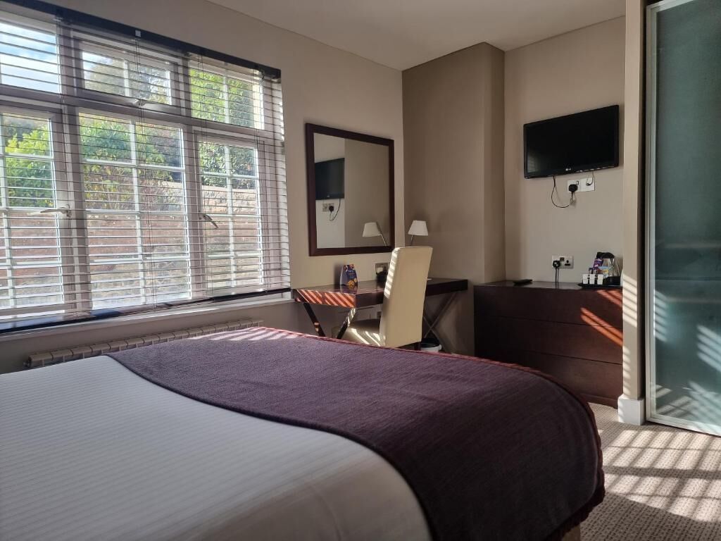 Classic Single Room