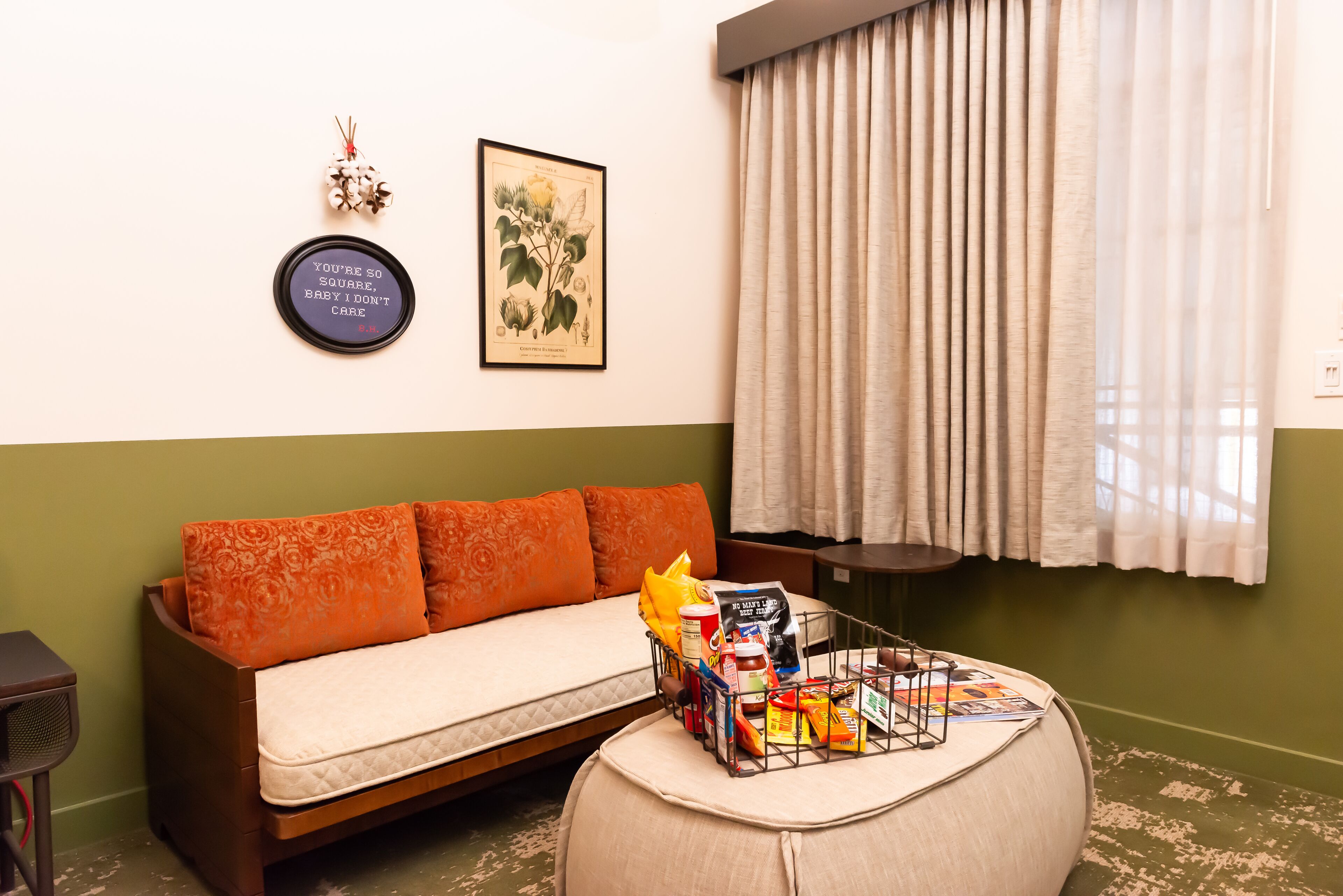 Classic Room, 1 King Bed