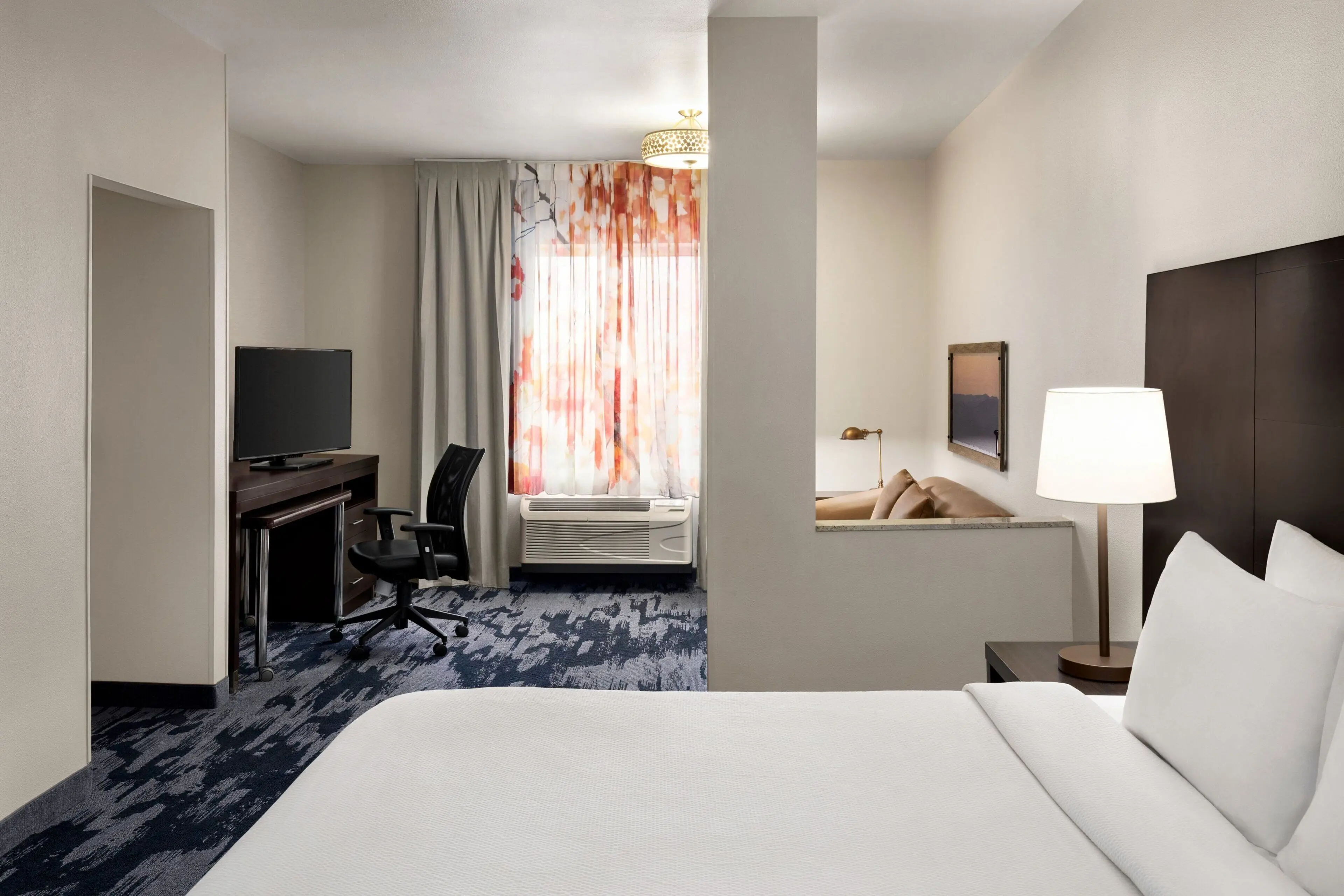 Suite, 1 King Bed with Sofa bed (Mobility/Hearing Access, Roll-In Shwr) Suite, 1 King Bed with Sofa bed (Mobility/Hearing Access, Roll-In Shwr)