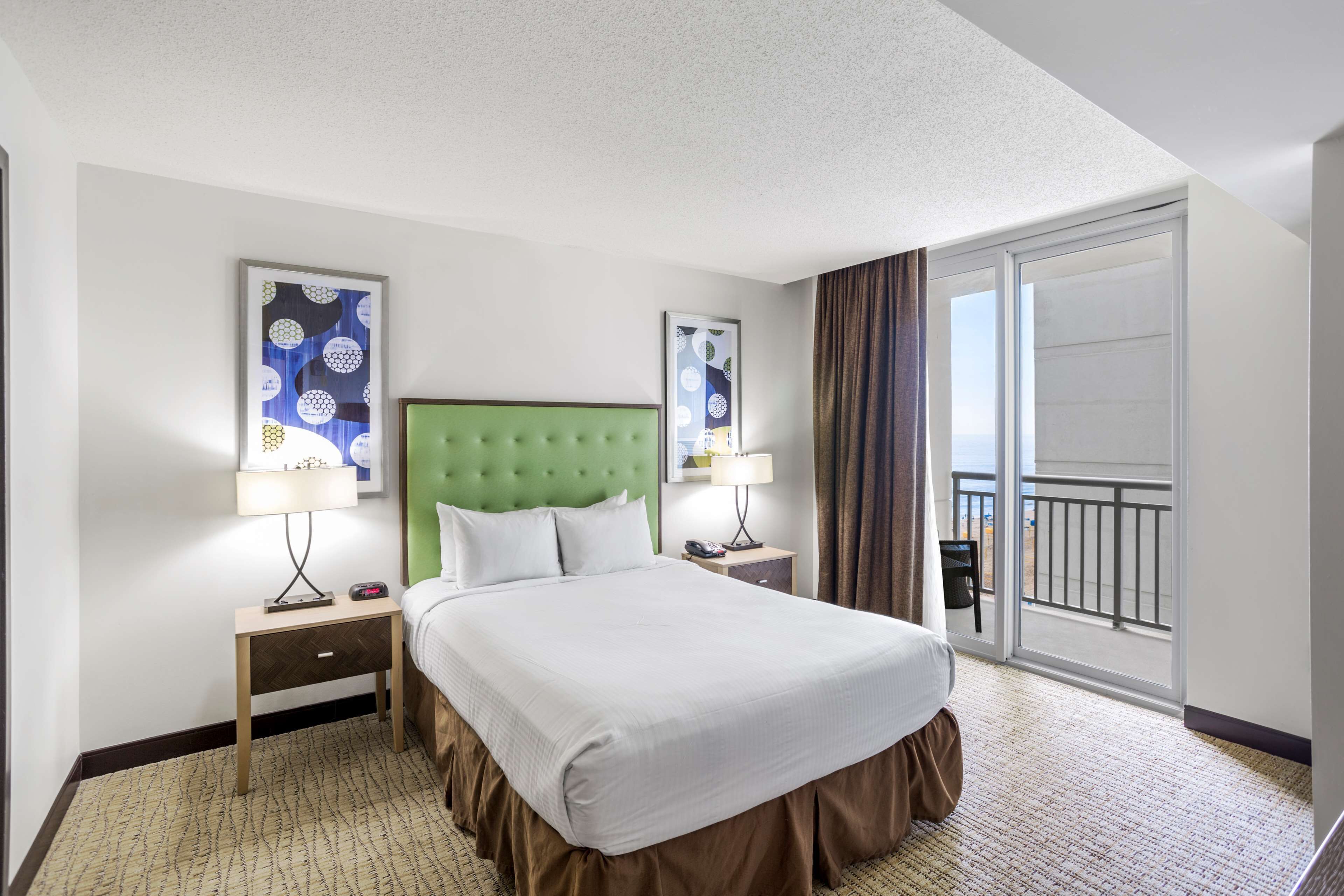 1 Bedroom Ocean View King Suite