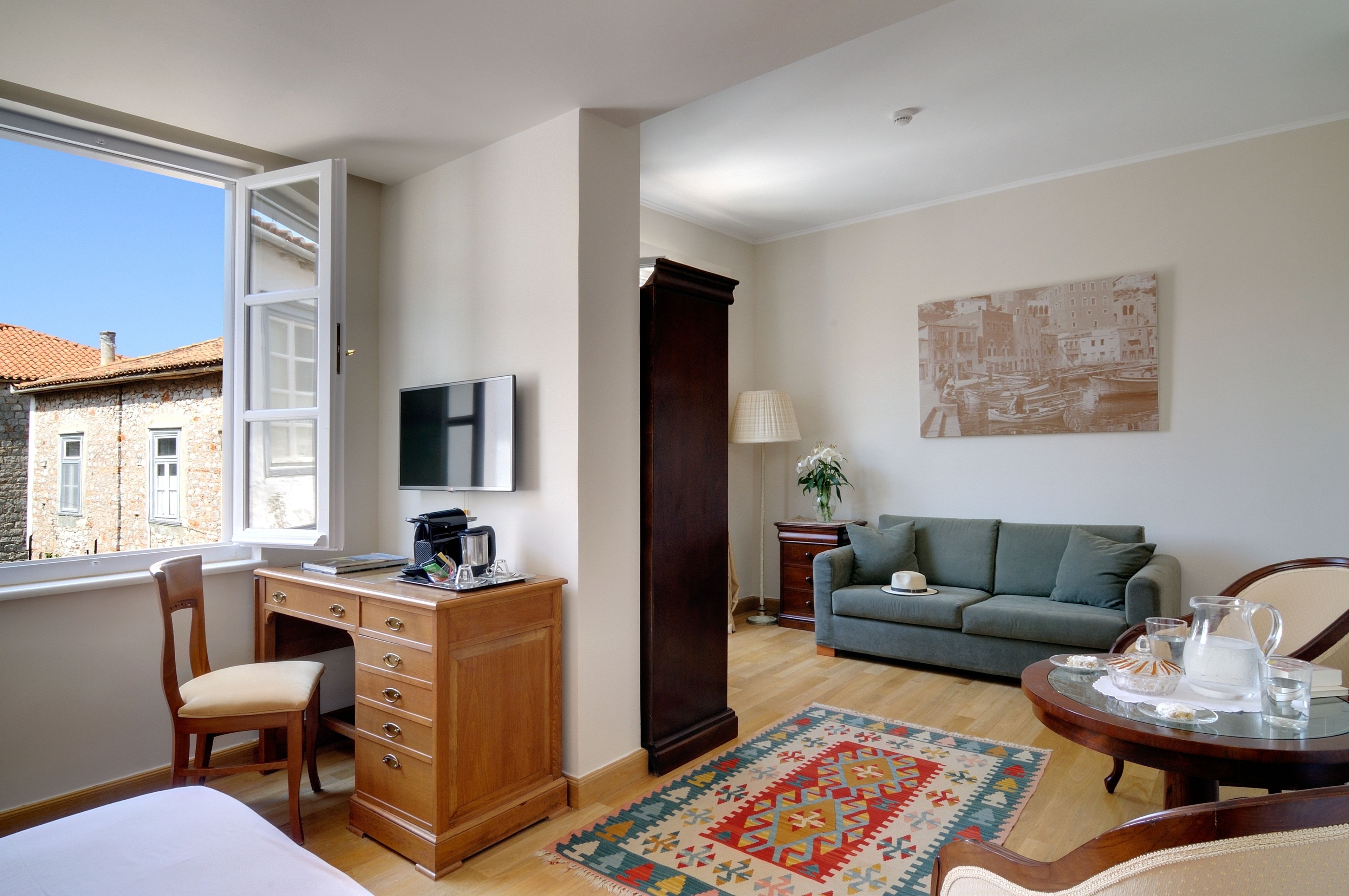 Junior Suite ( up to 3 persons )