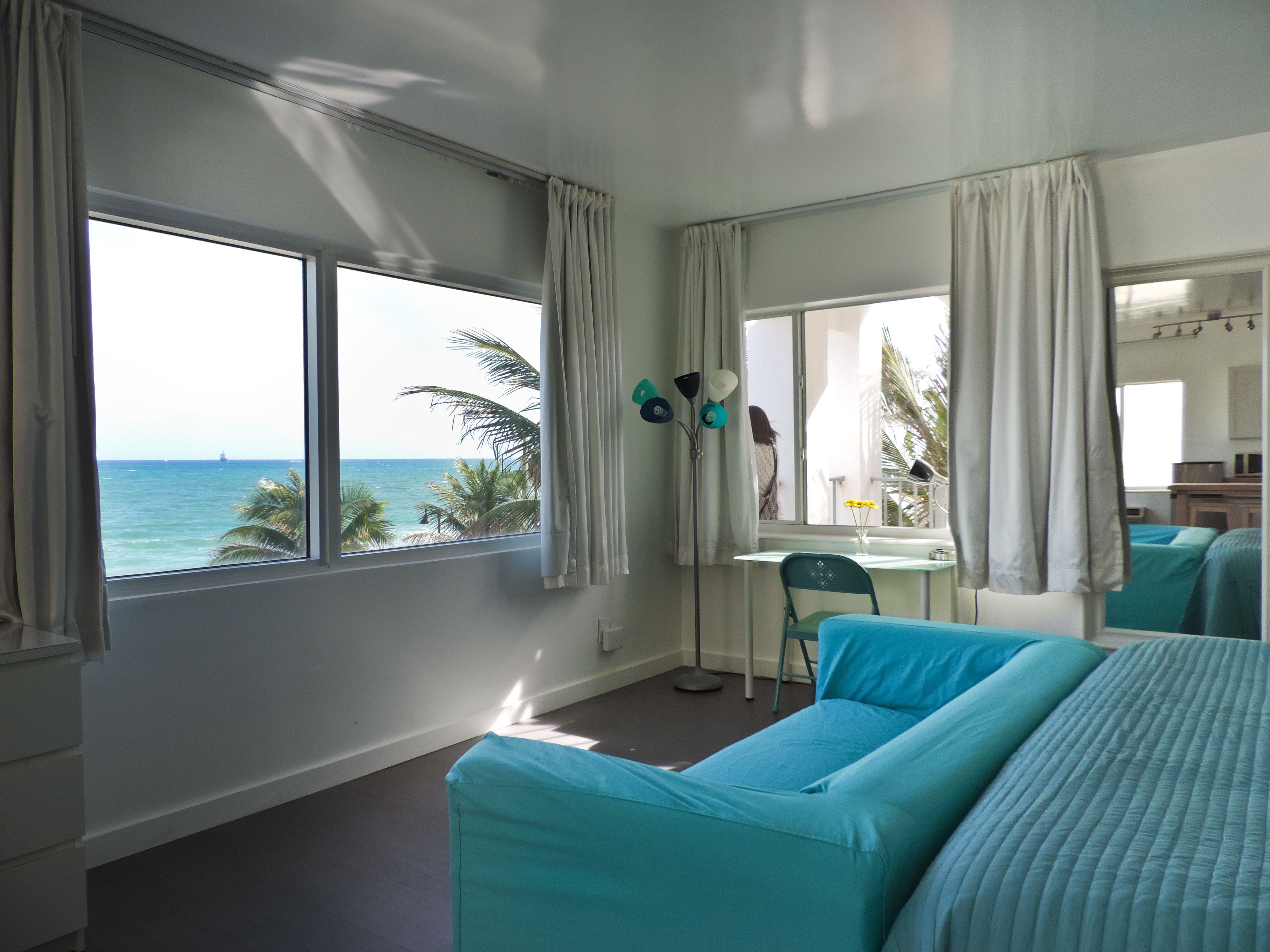 Deluxe Suite, 1 King Bed, Kitchenette, Ocean View (Minimum check-in age is 25)