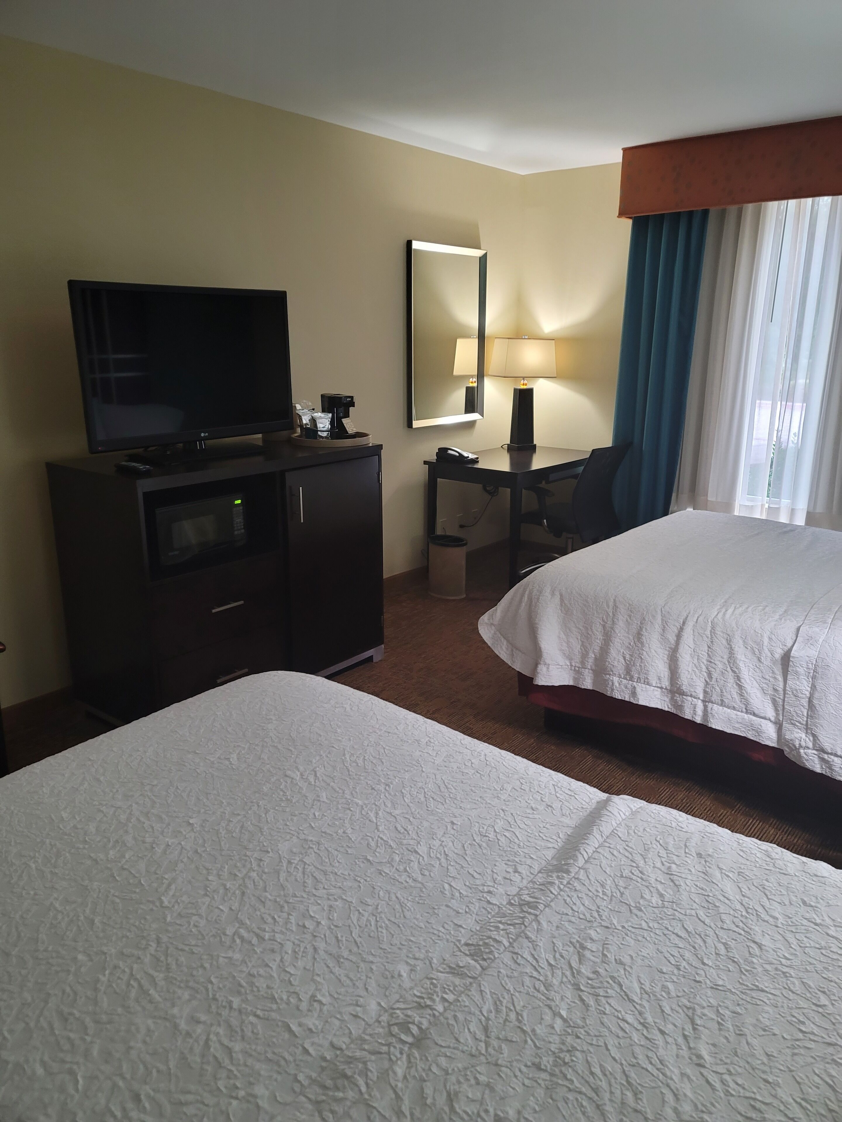 Room, 2 Queen Beds, Accessible (Hearing)