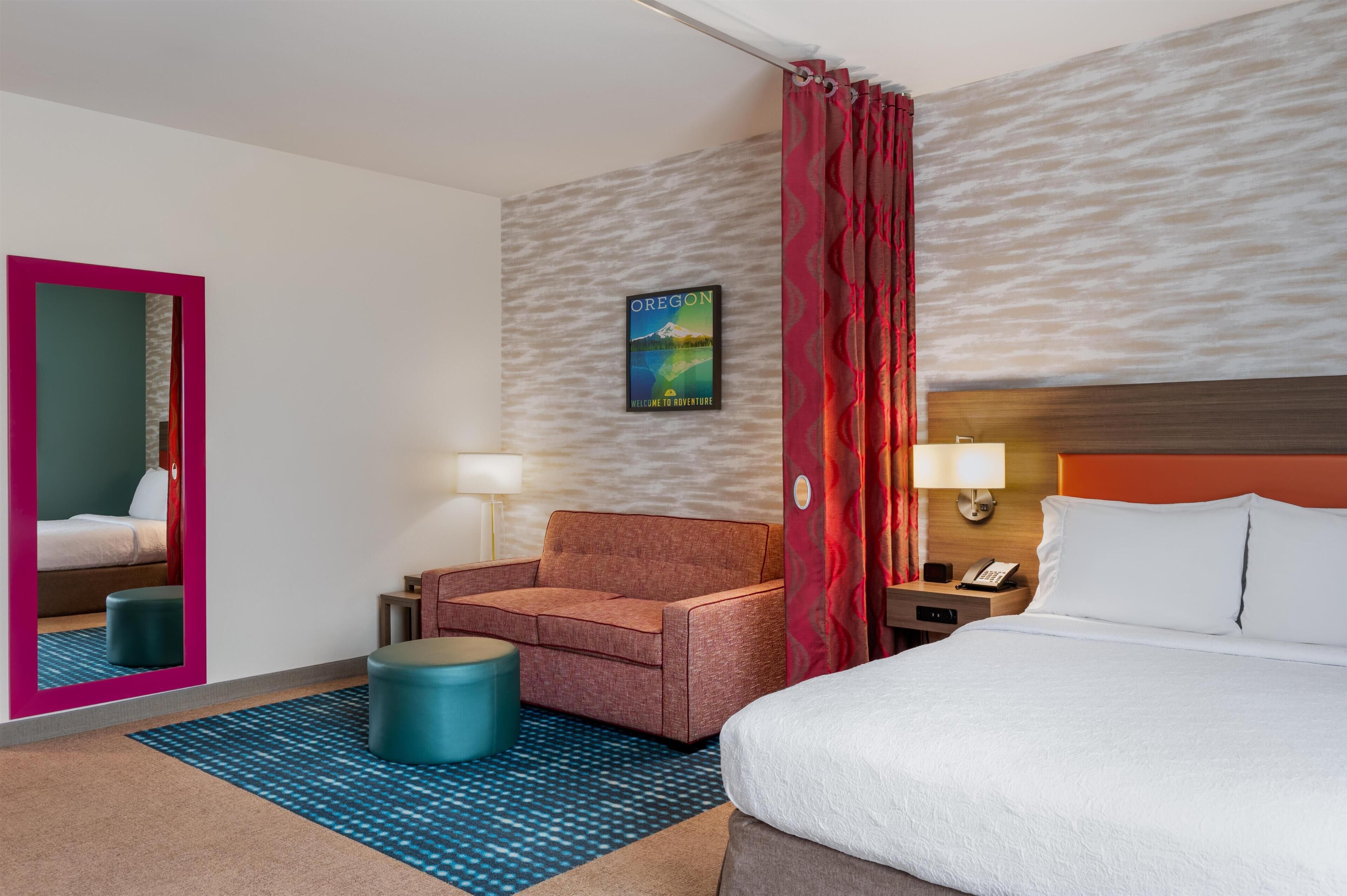 Studio, 1 Queen Bed, Accessible, Bathtub