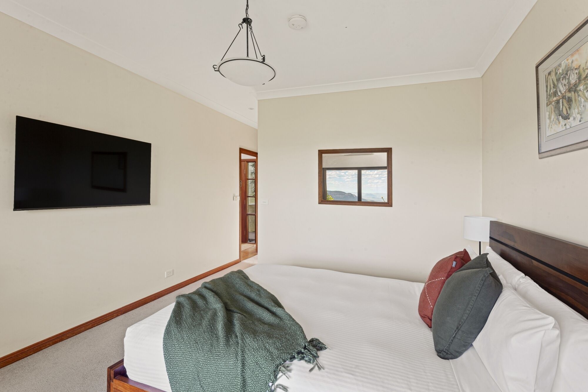 Cliff View Room