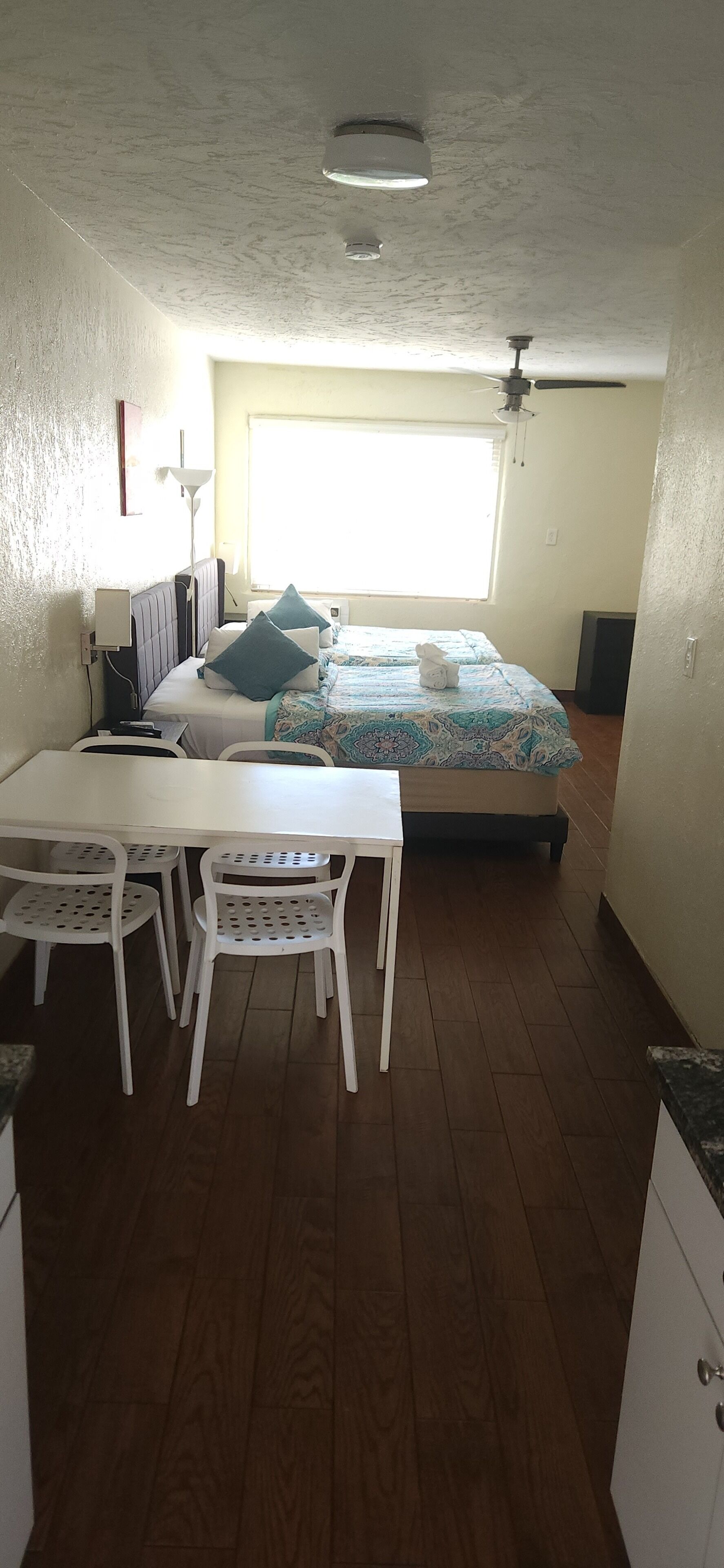 Deluxe Studio Suite, 2 Queen Beds, Kitchen