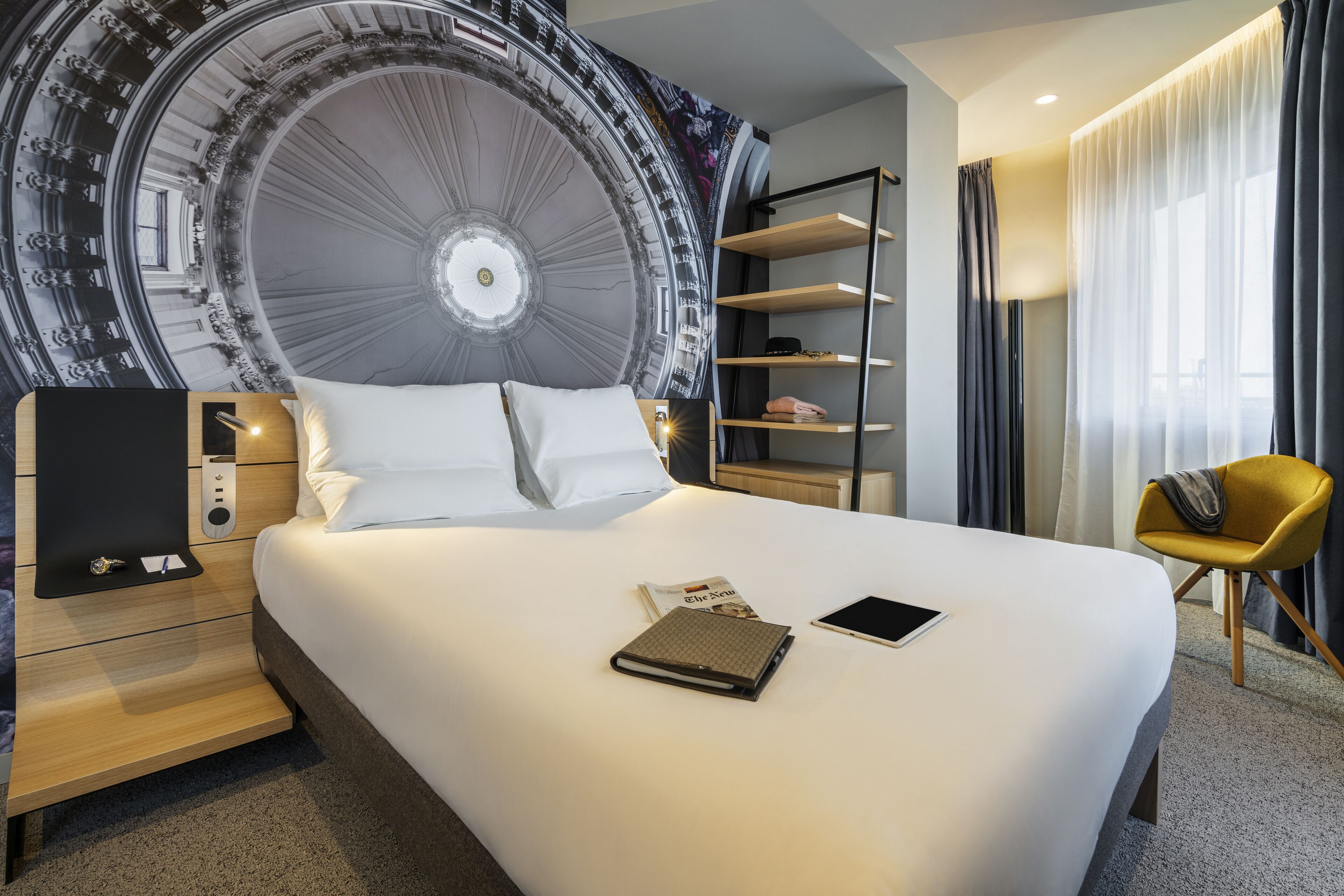 Superior Room, 1 Double Bed, Balcony (Paris rooftops view)