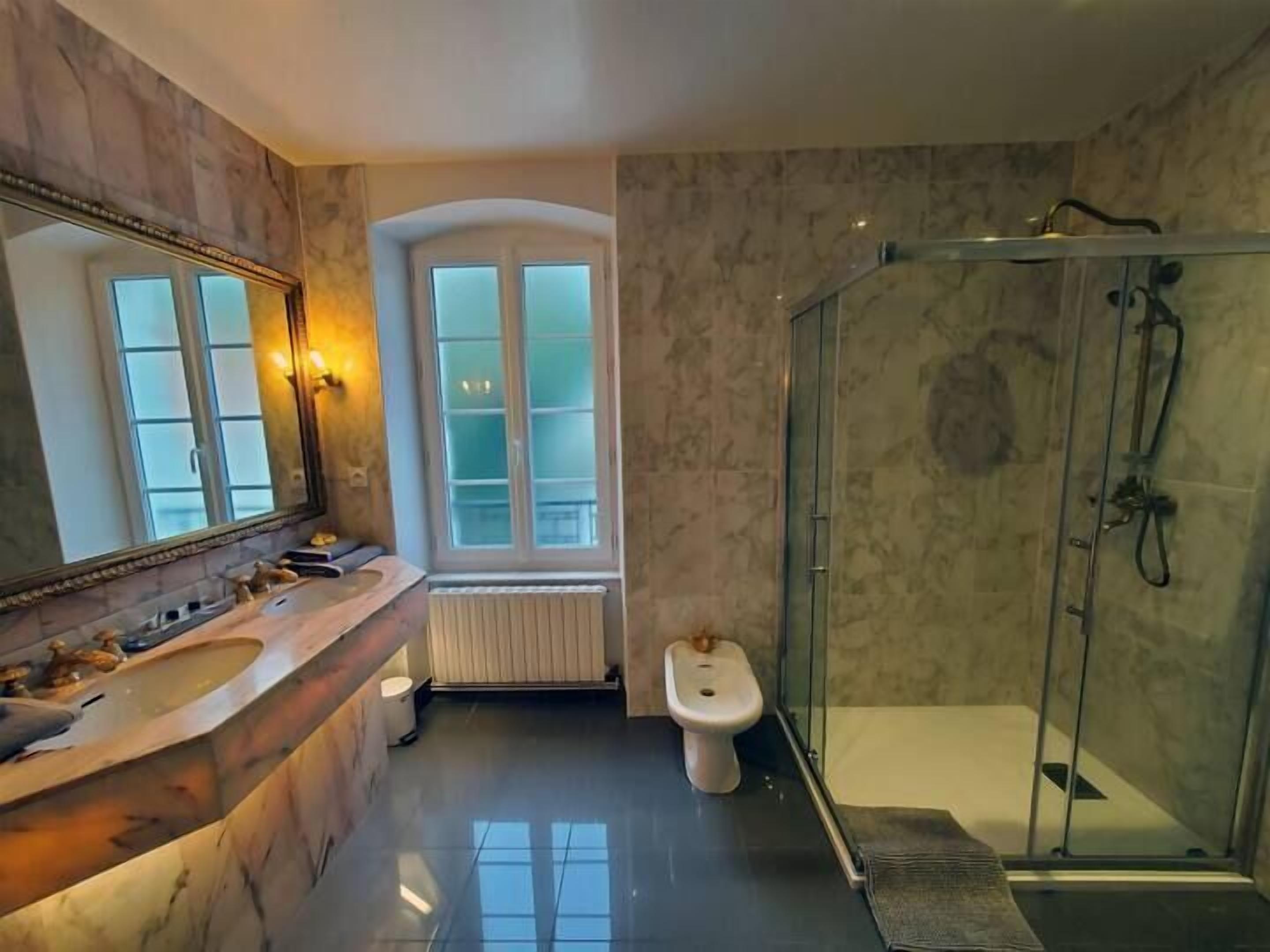 Presidential Suite, Private Bathroom, Park View