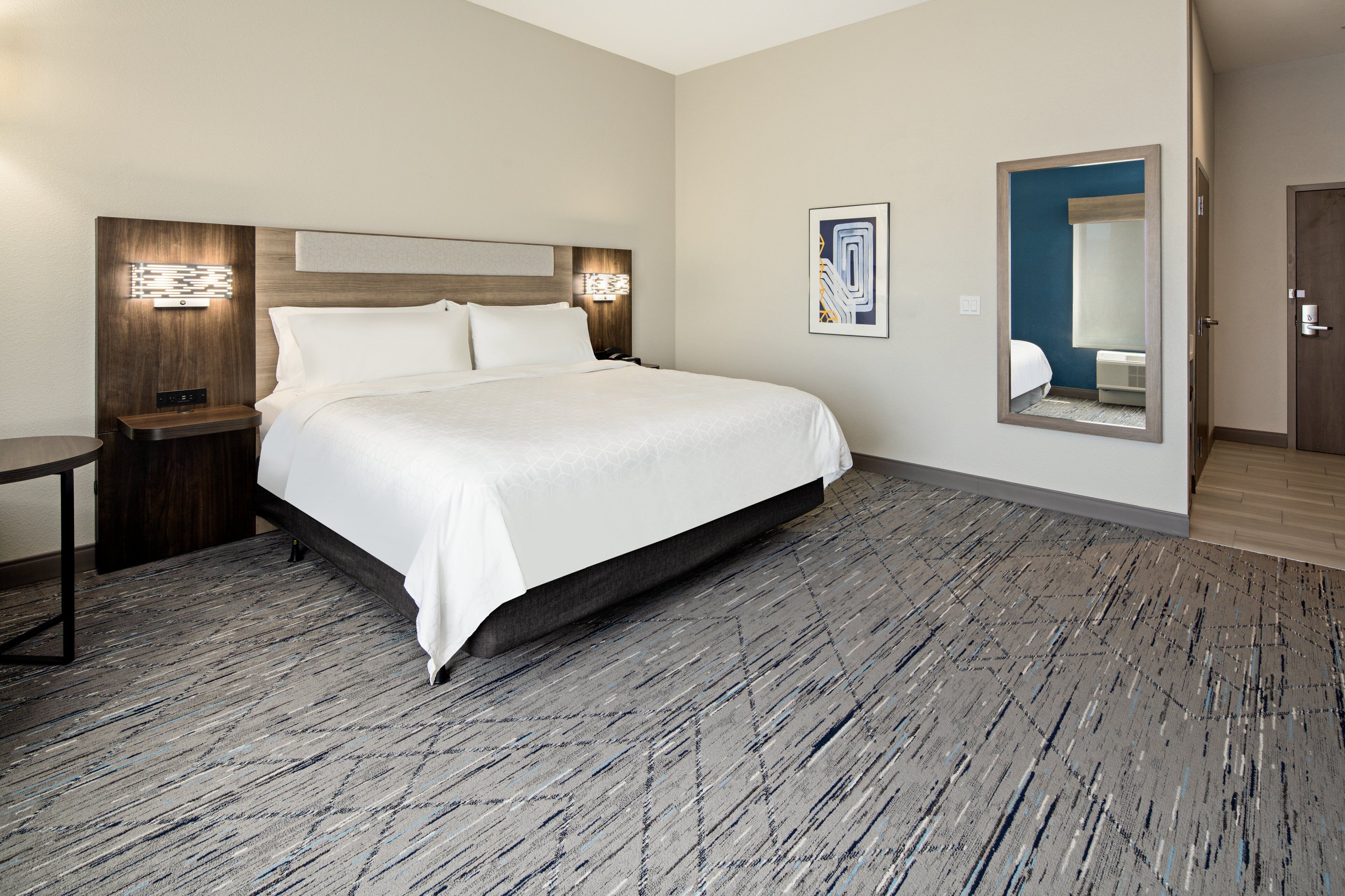Standard Room, 1 King Bed