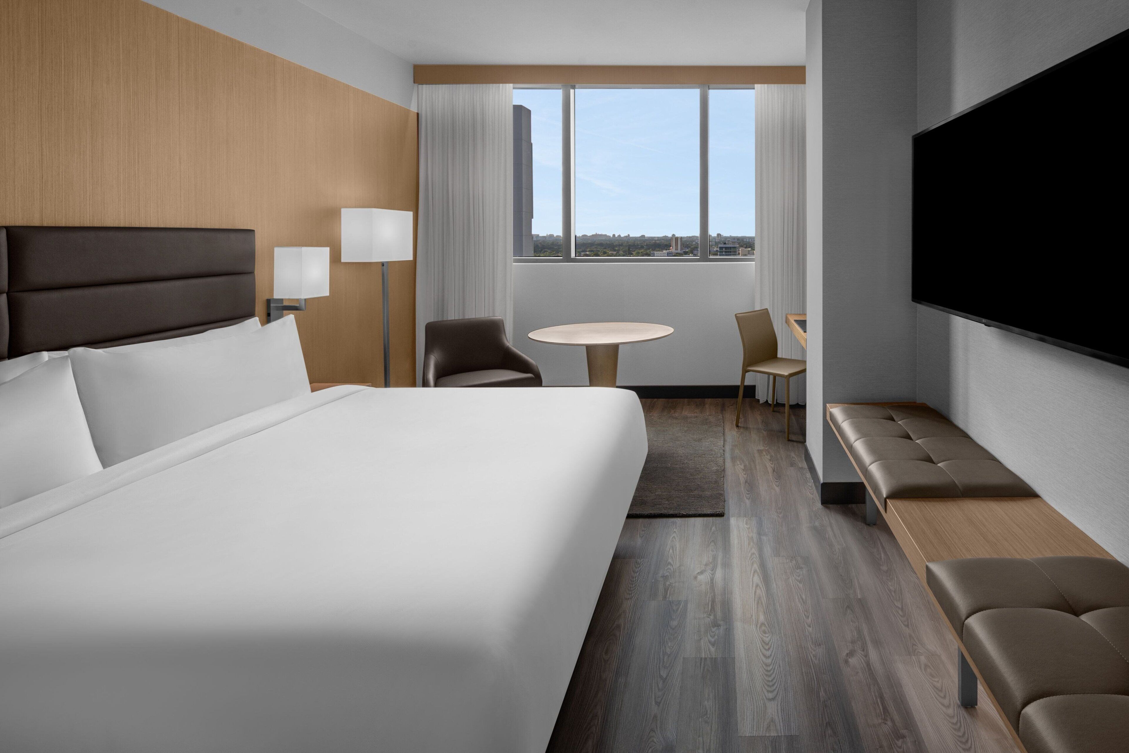 Standard Room, 1 King Bed