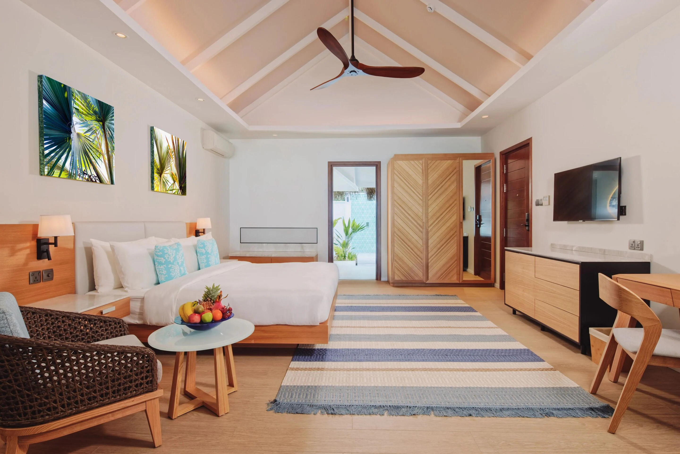 Sunset Beach Villa with Jacuzzi