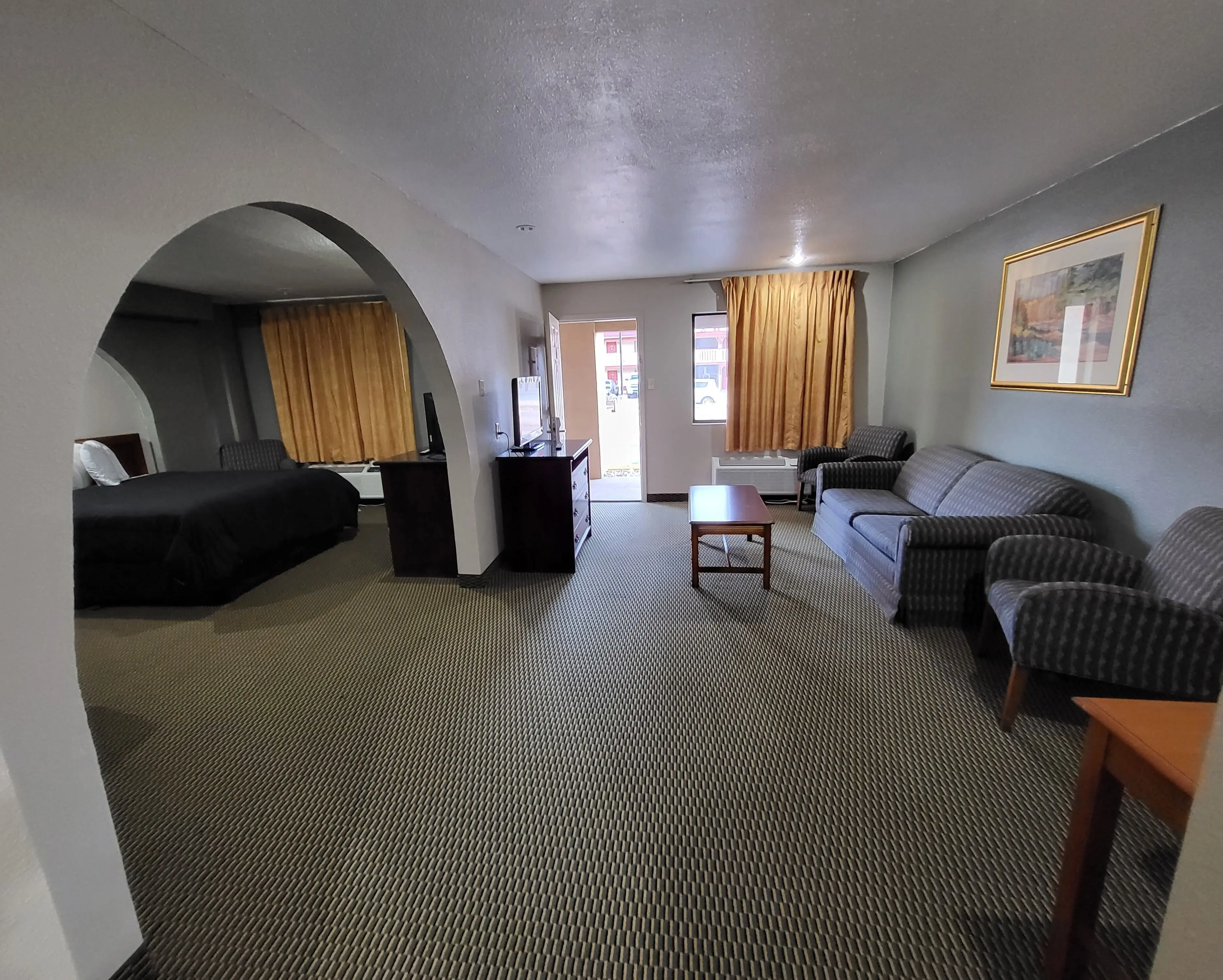 Deluxe Suite Deluxe Suite