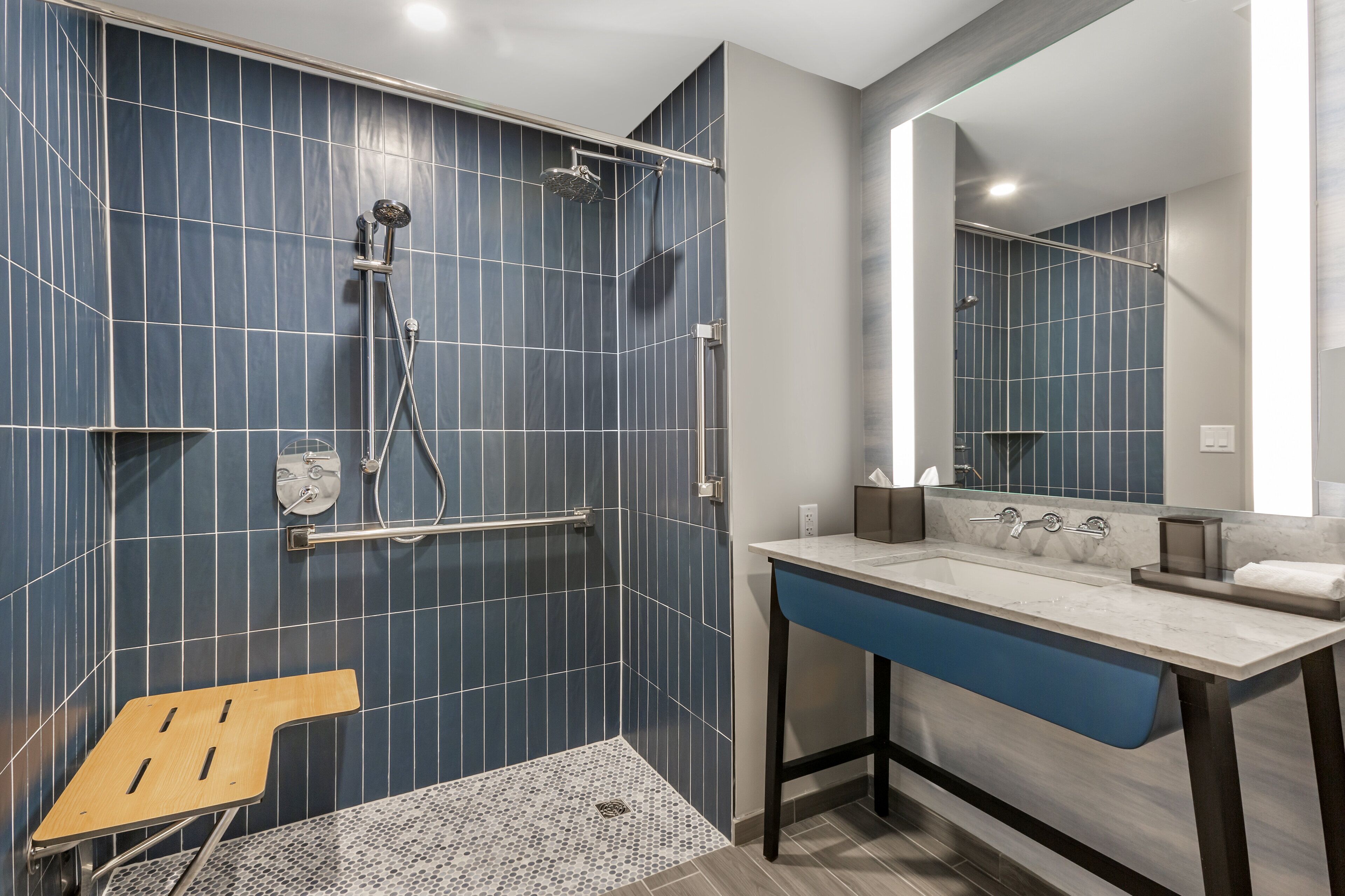 Premier Room, 2 Queen Beds, Accessible (Roll-In Shower)