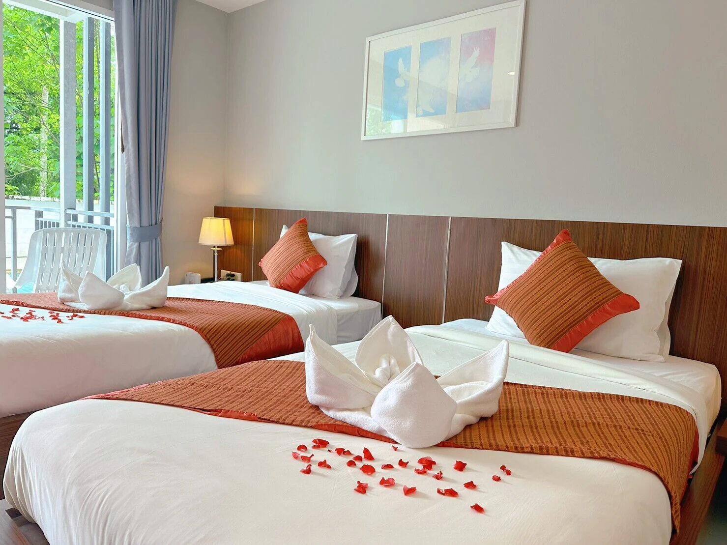 Deluxe Twin Room, Pool Access