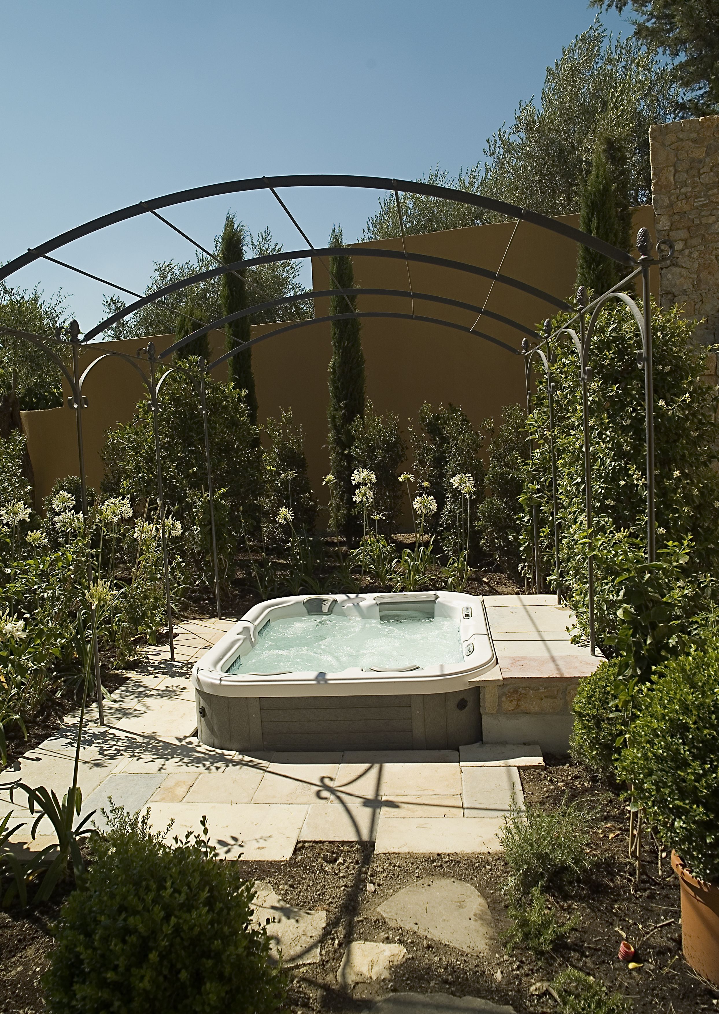 Suite, Jetted Tub, Garden View (Prestige)