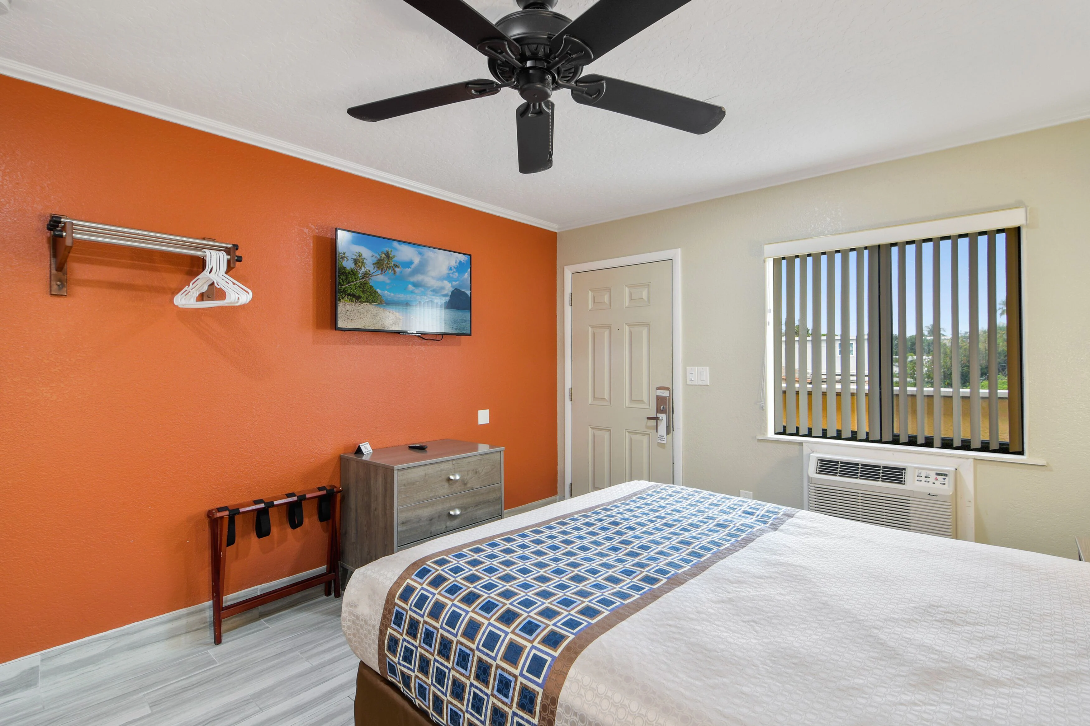 Deluxe Suite, 2 Bedrooms, Kitchen, Beachside