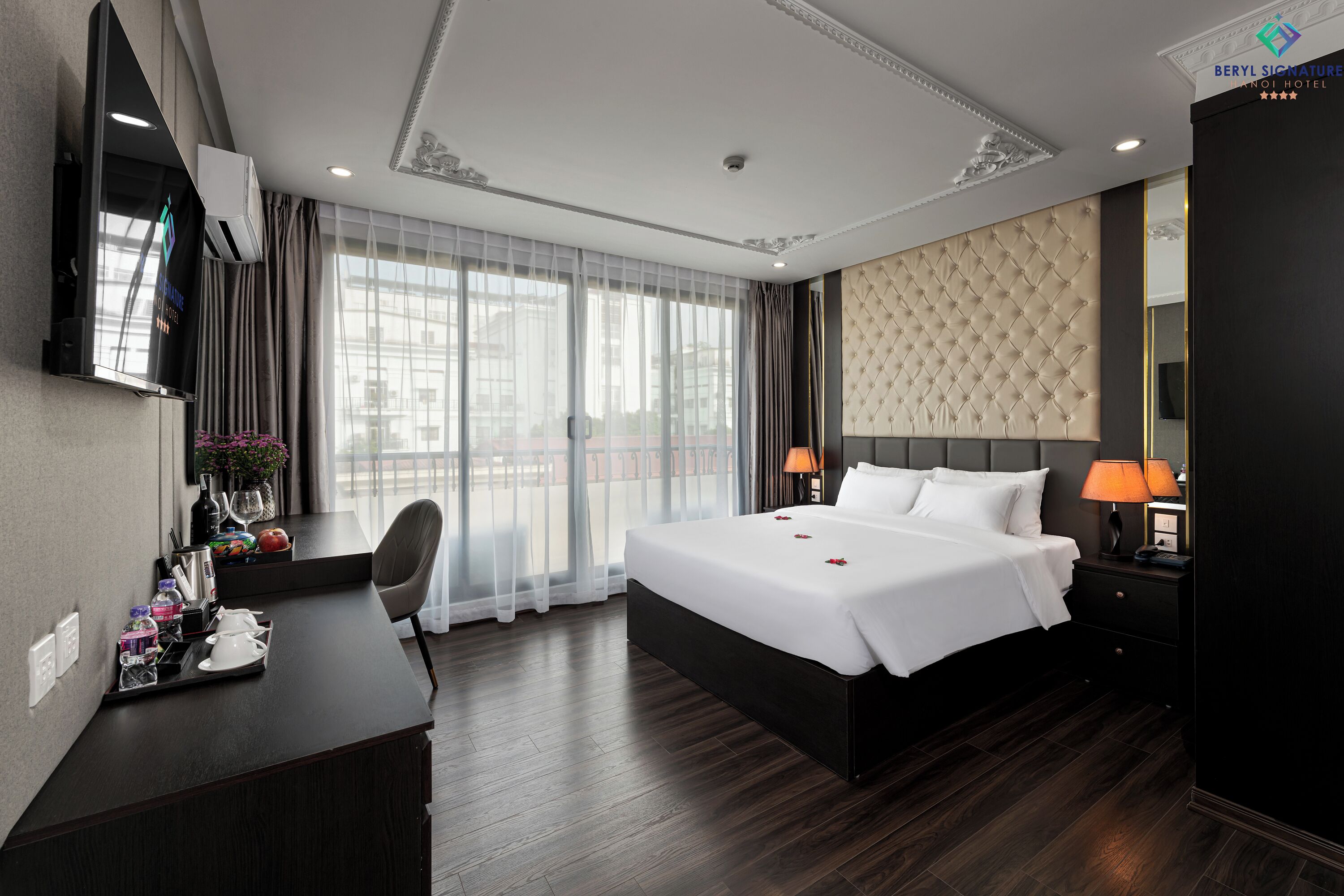 Junior Suite with Balcony