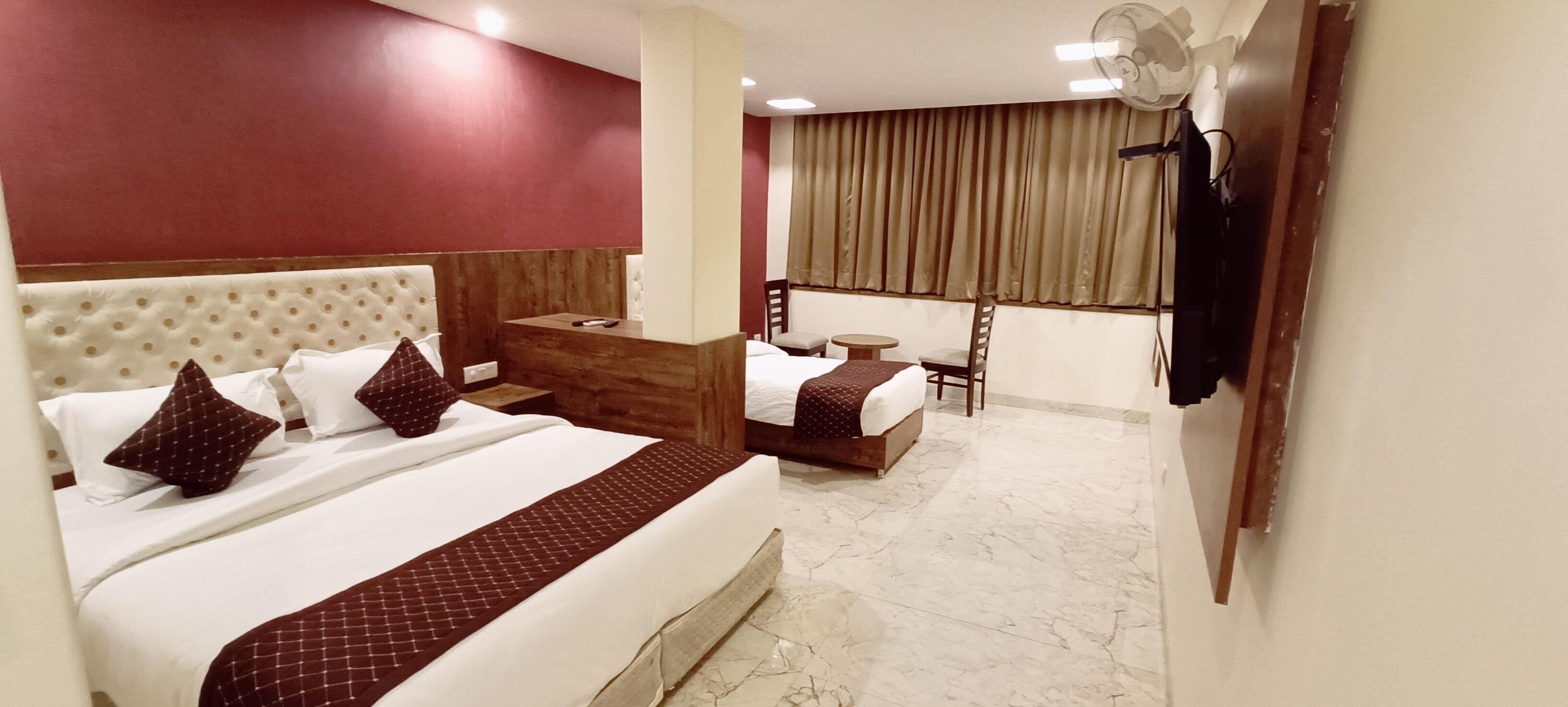 Family Triple Room, City View