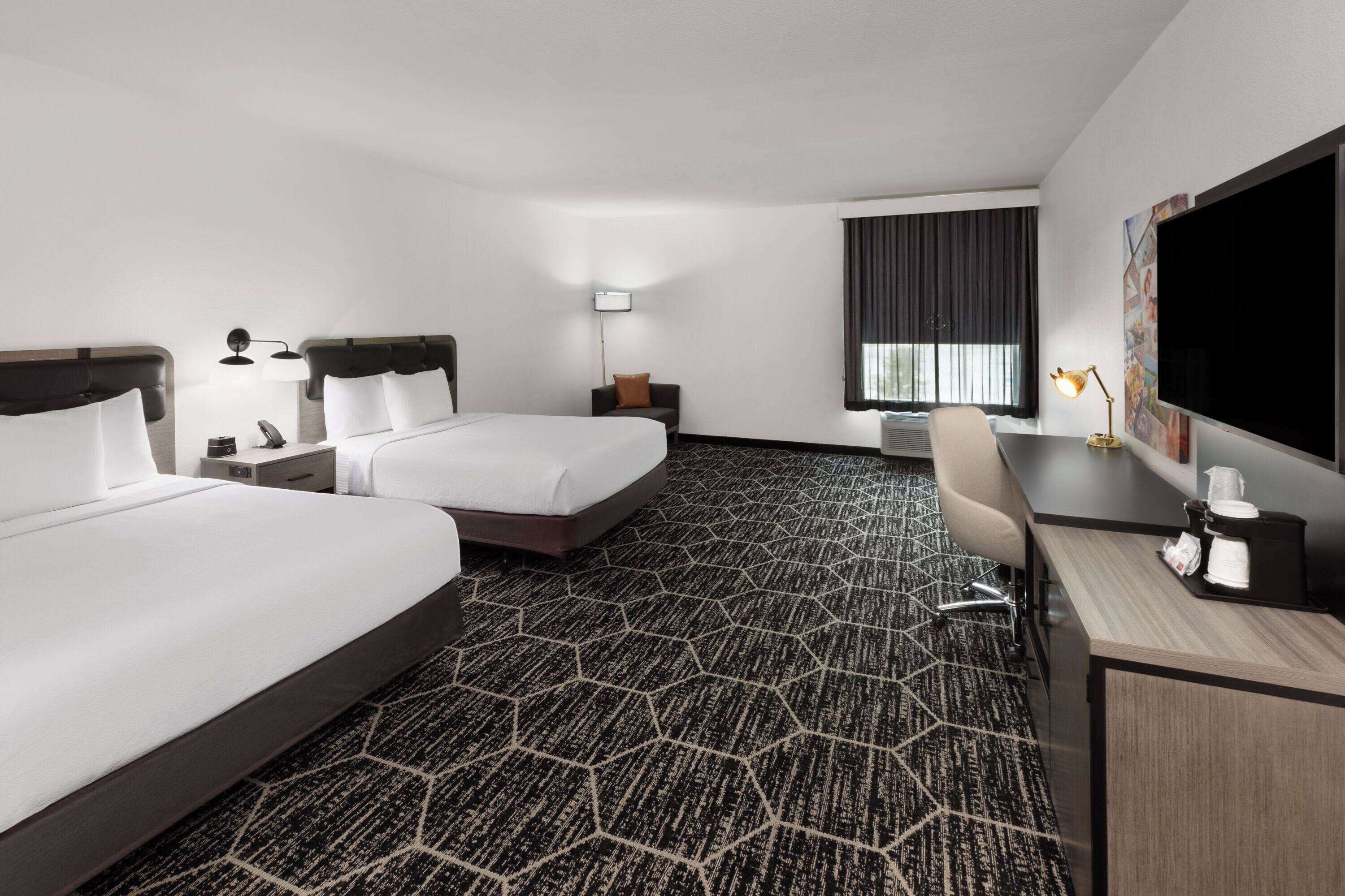 Room, 2 Queen Beds, Accessible, Non Smoking
