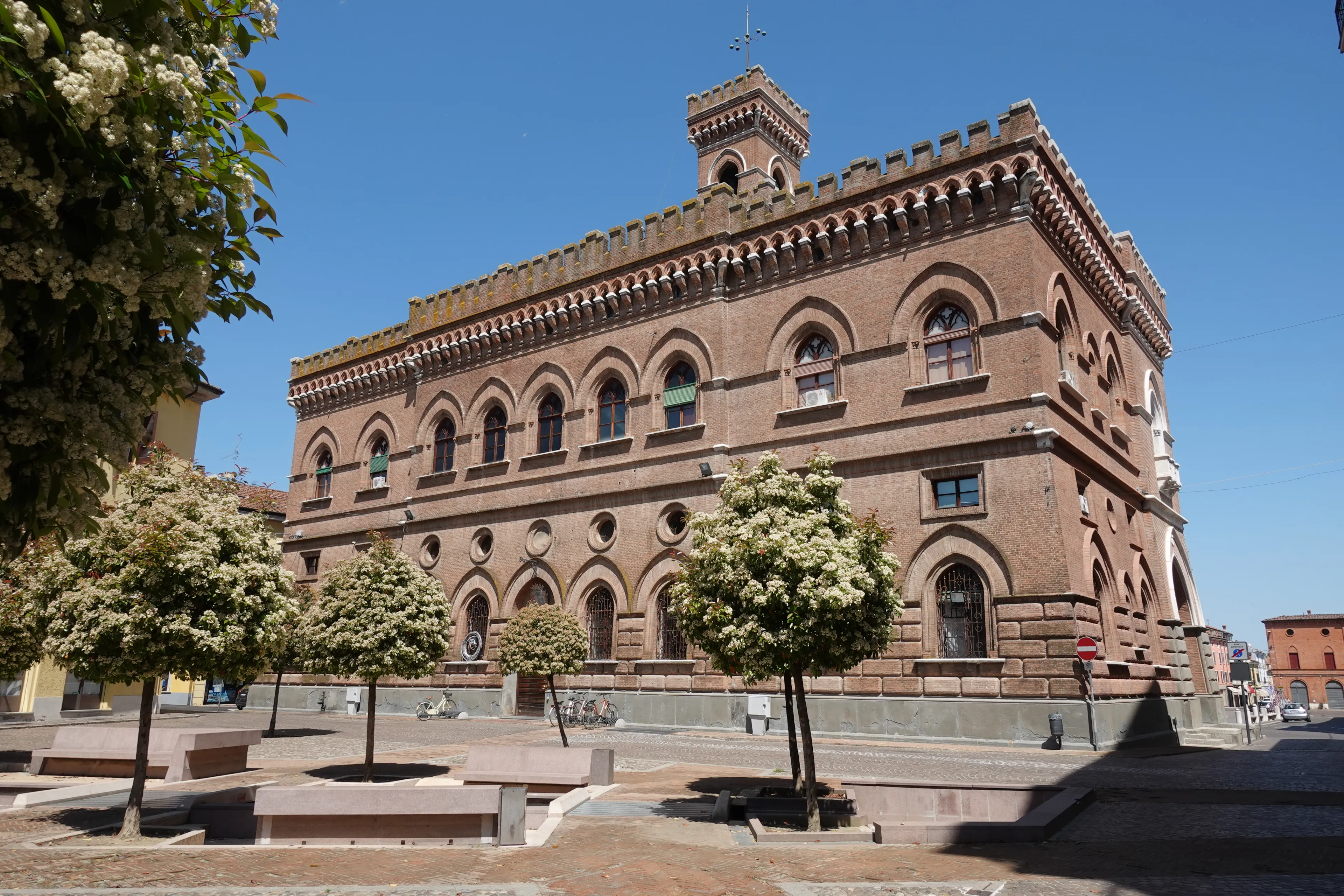 Best Casalmaggiore hotels. Cheap hotels in Casalmaggiore, Italy