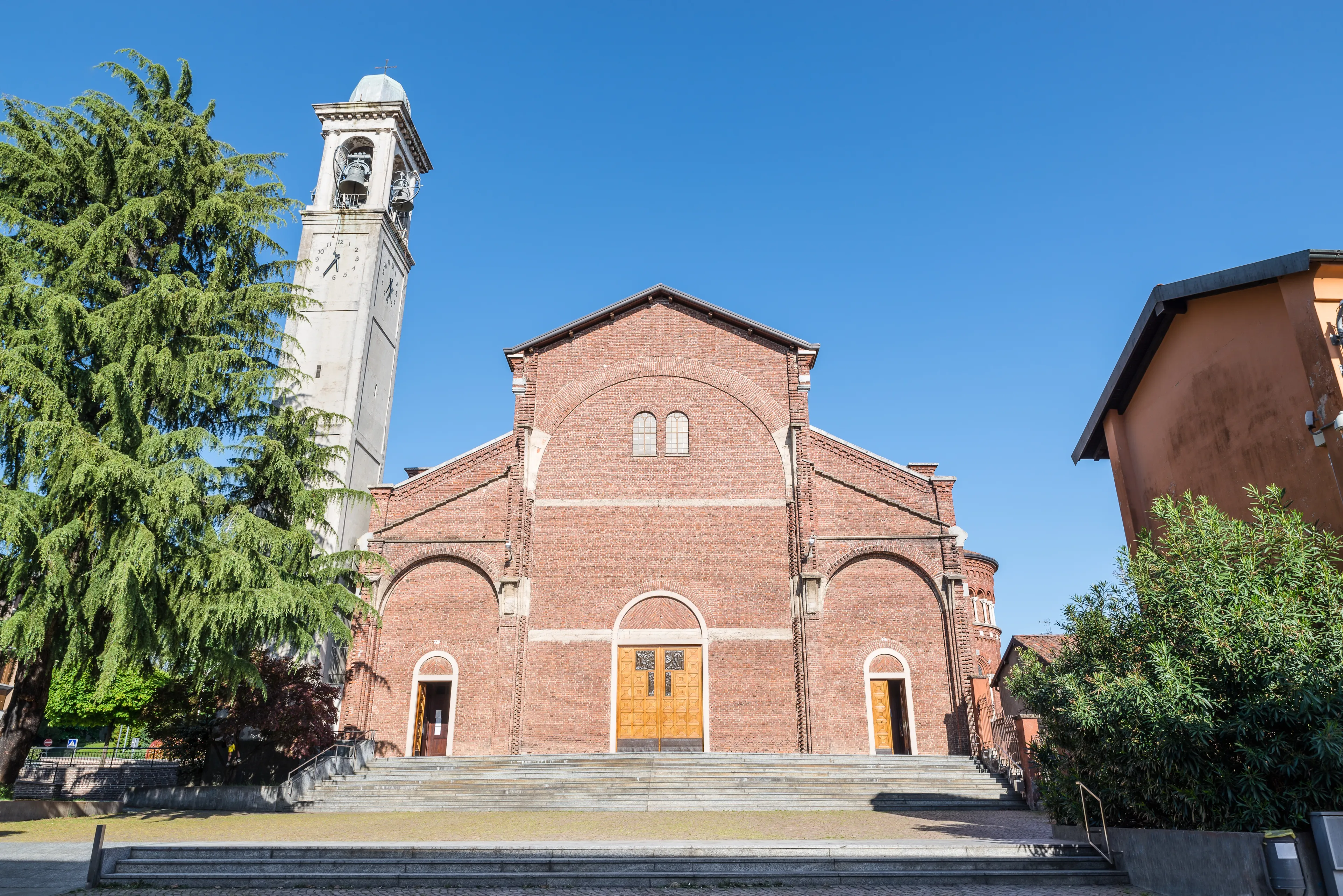 Best Cardano al Campo hotels. Cheap hotels in Cardano al Campo, Italy