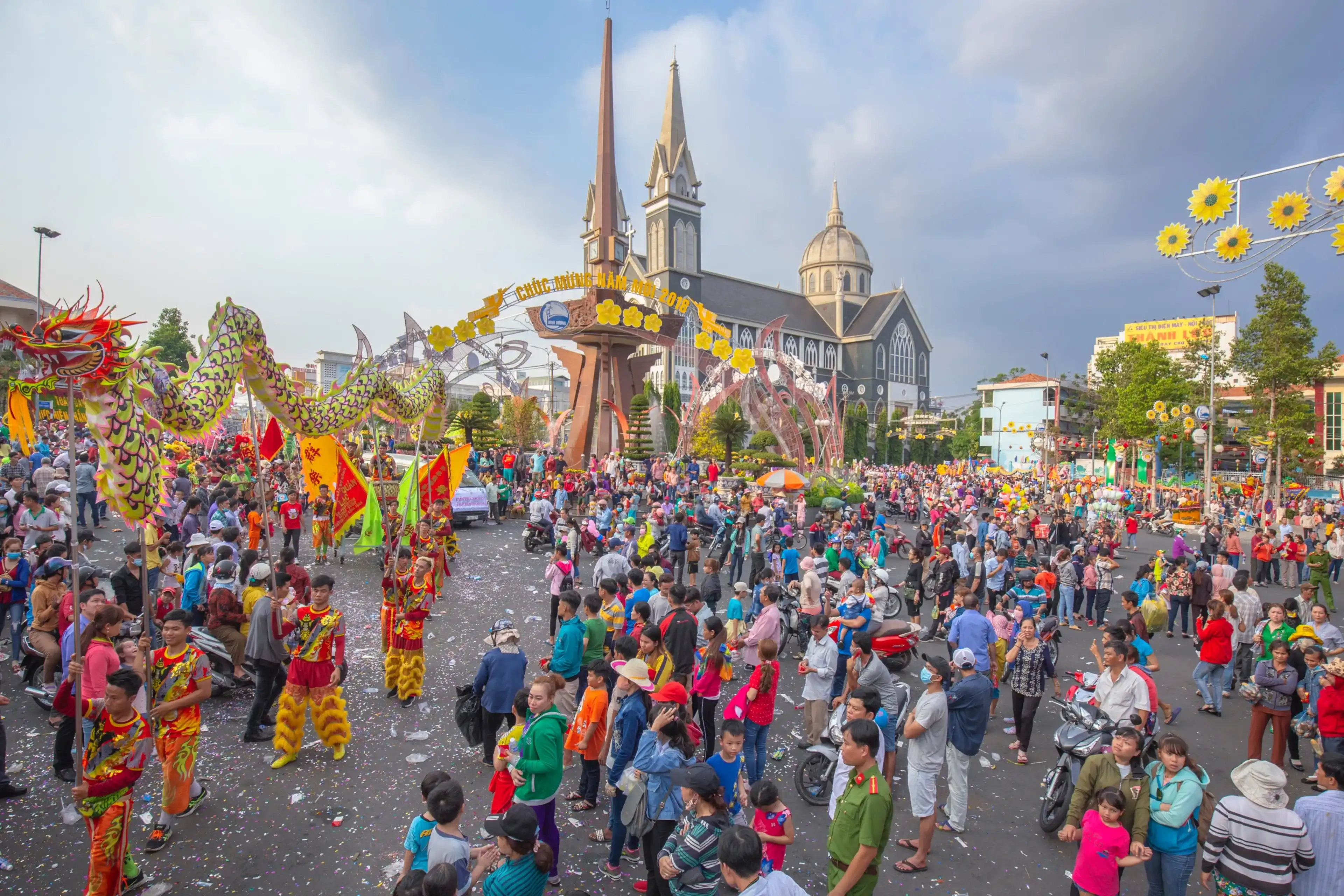 March 2, 2018, Ong Pagoda Festival, Ba Pagoda Festival on the 15th day of the first lunar month every year, in Thu Dau Mot, Binh Duong March 2, 2018, Ong Pagoda Festival, Ba Pagoda Festival on the 15th day of the first lunar month every year, in Thu Dau Mot, Binh Duong