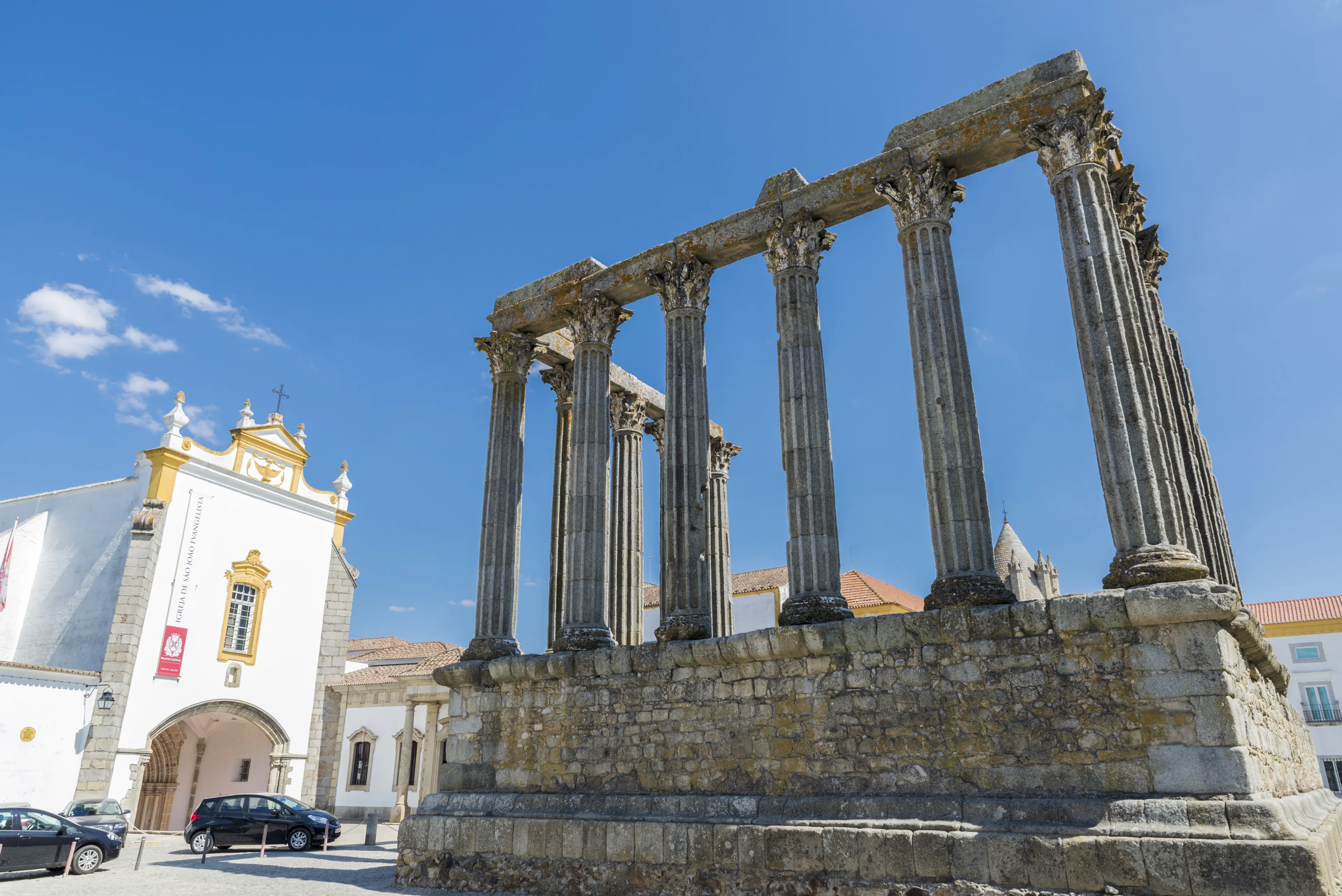 Best Évora hotels. Cheap hotels in Évora, Portugal