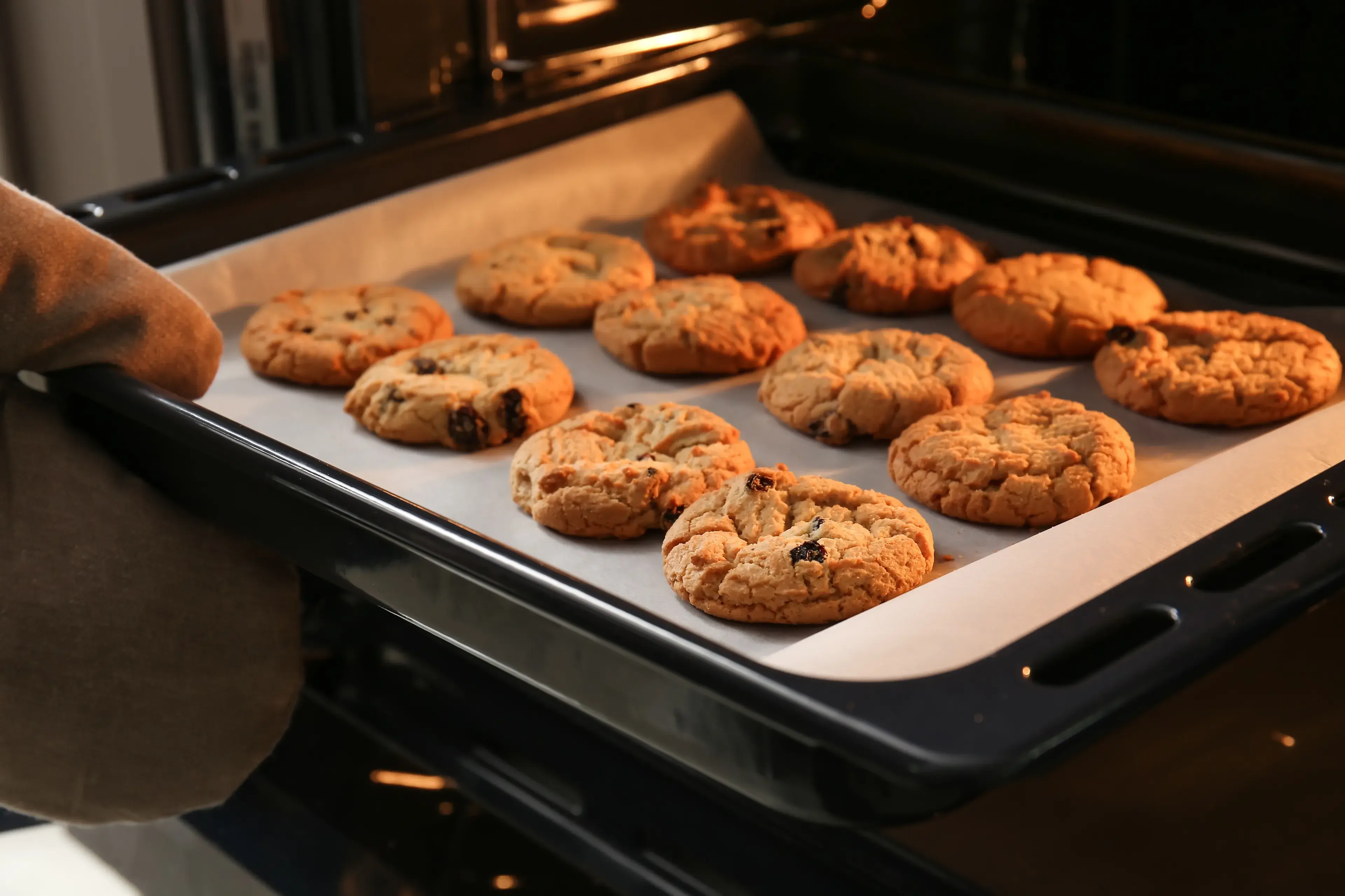 300 Cookies in a Closet-Sized Kitchen