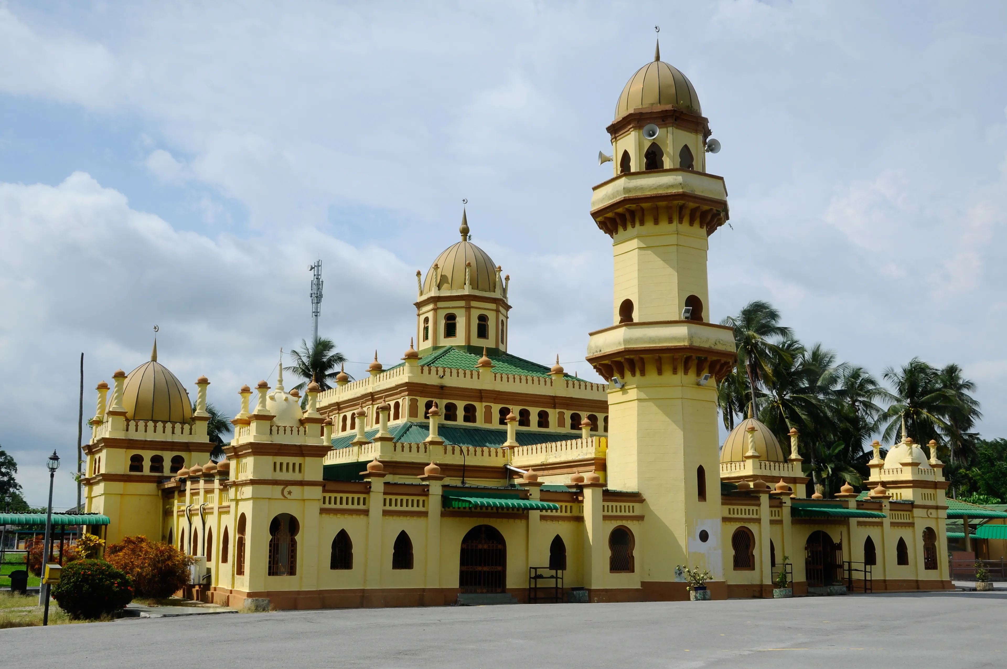 SELANGOR, MALAYSIA - NOVEMBER 28, 2013: Sultan Alaeddin Mosque in Banting, Selangor, Malaysia. It was built in the year 1932 with influence by a Moorish architecture that still stands strong today.