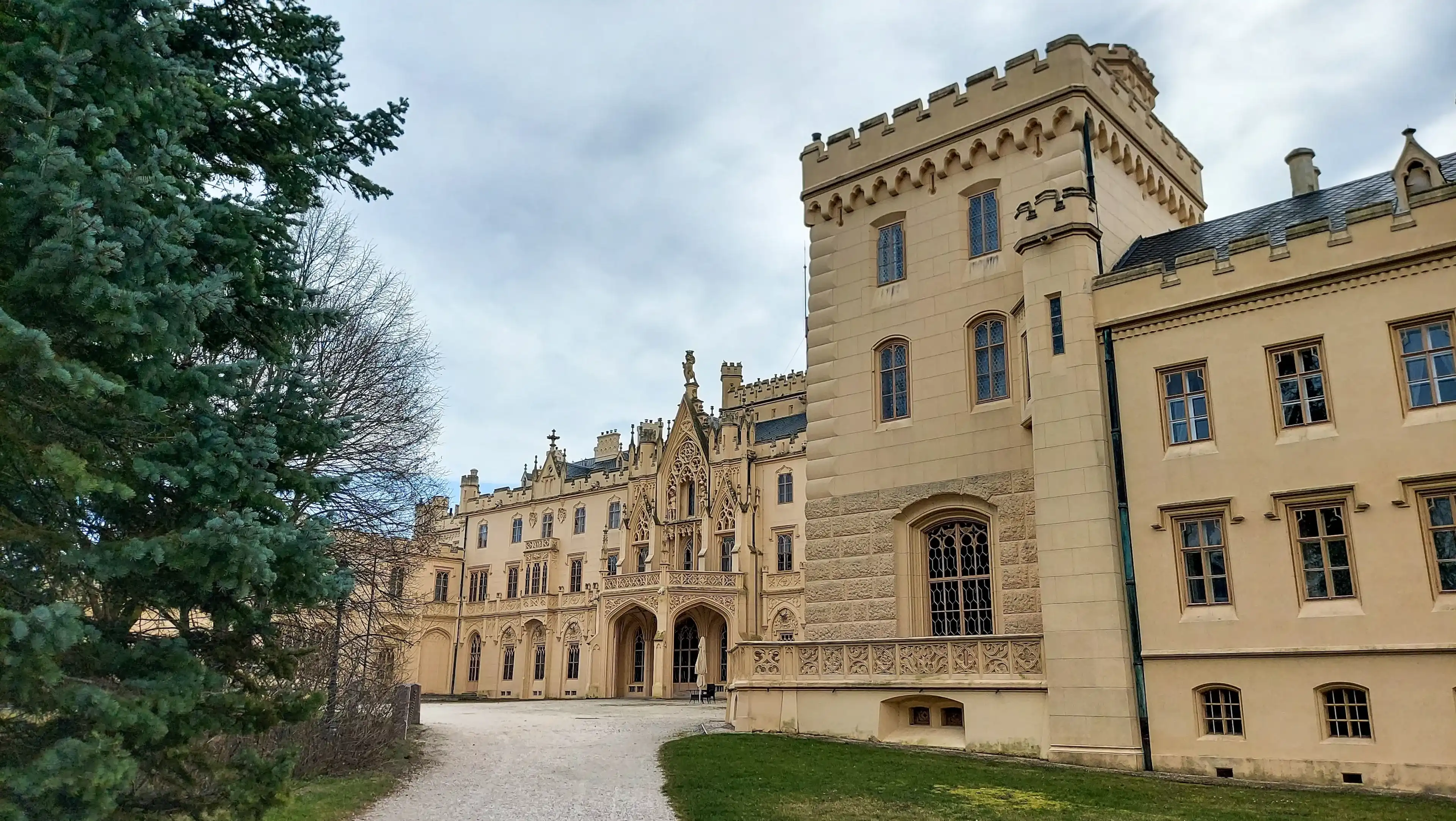 Best Lednice hotels. Cheap hotels in Lednice, Czech Republic Best Lednice hotels. Cheap hotels in Lednice, Czech Republic