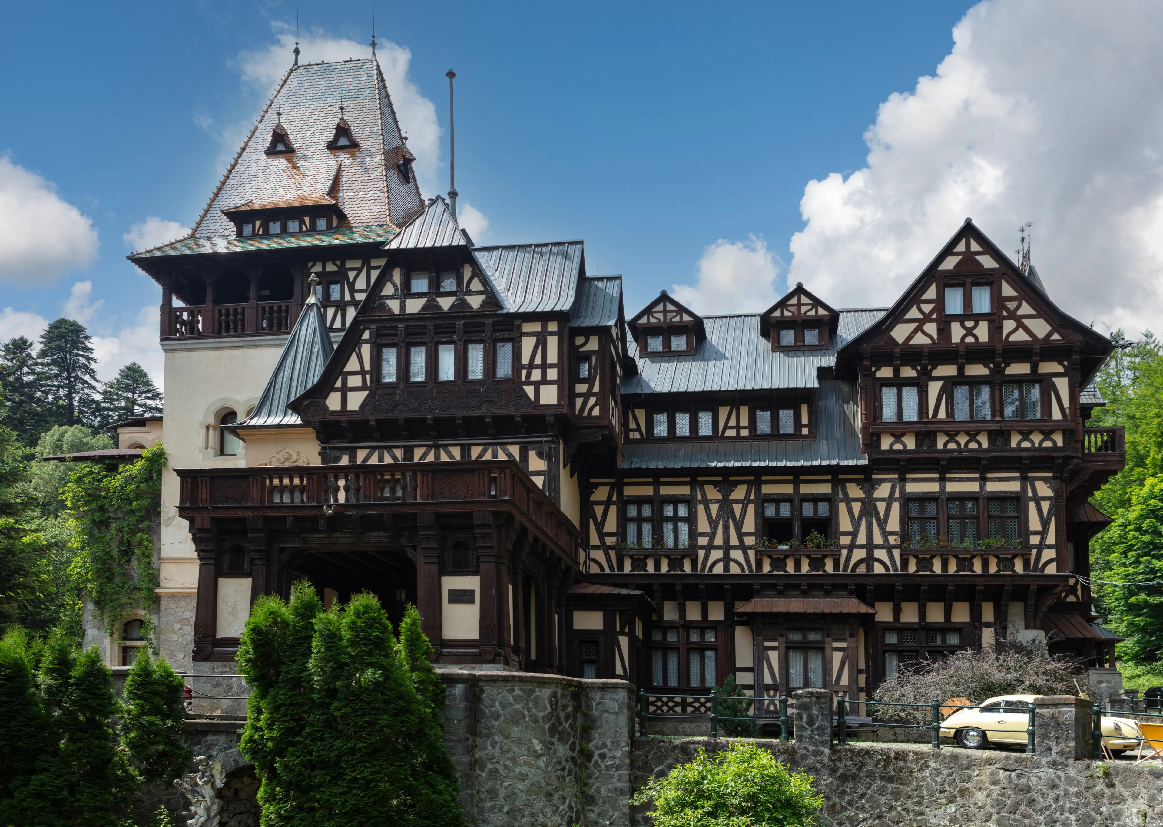 Best Sinaia hotels. Cheap hotels in Sinaia, România