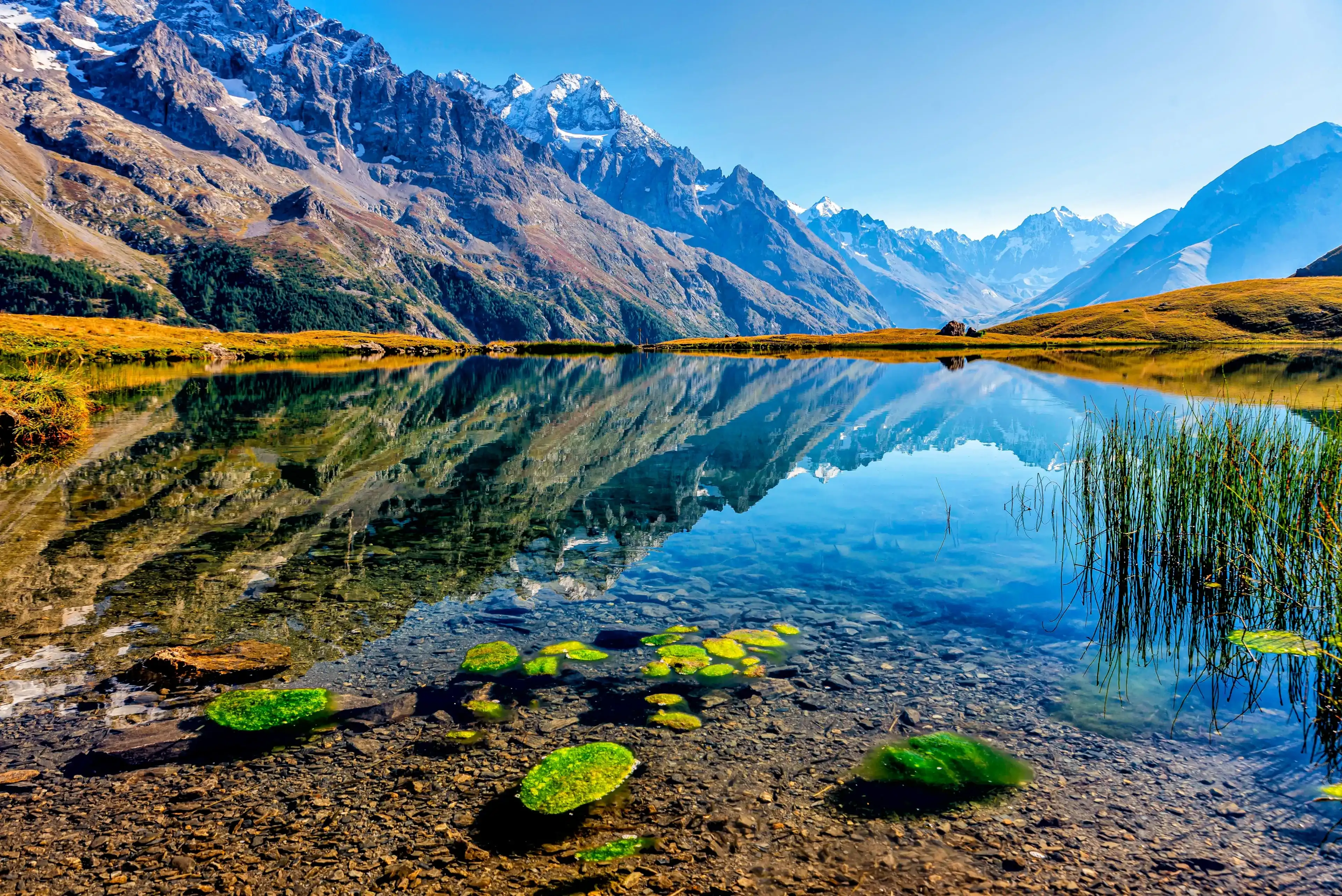 Lac du Pontet in the Alps HD Lac du Pontet in the Alps HD