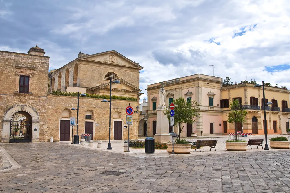 Alleyway. Ugento. Puglia. Italy.