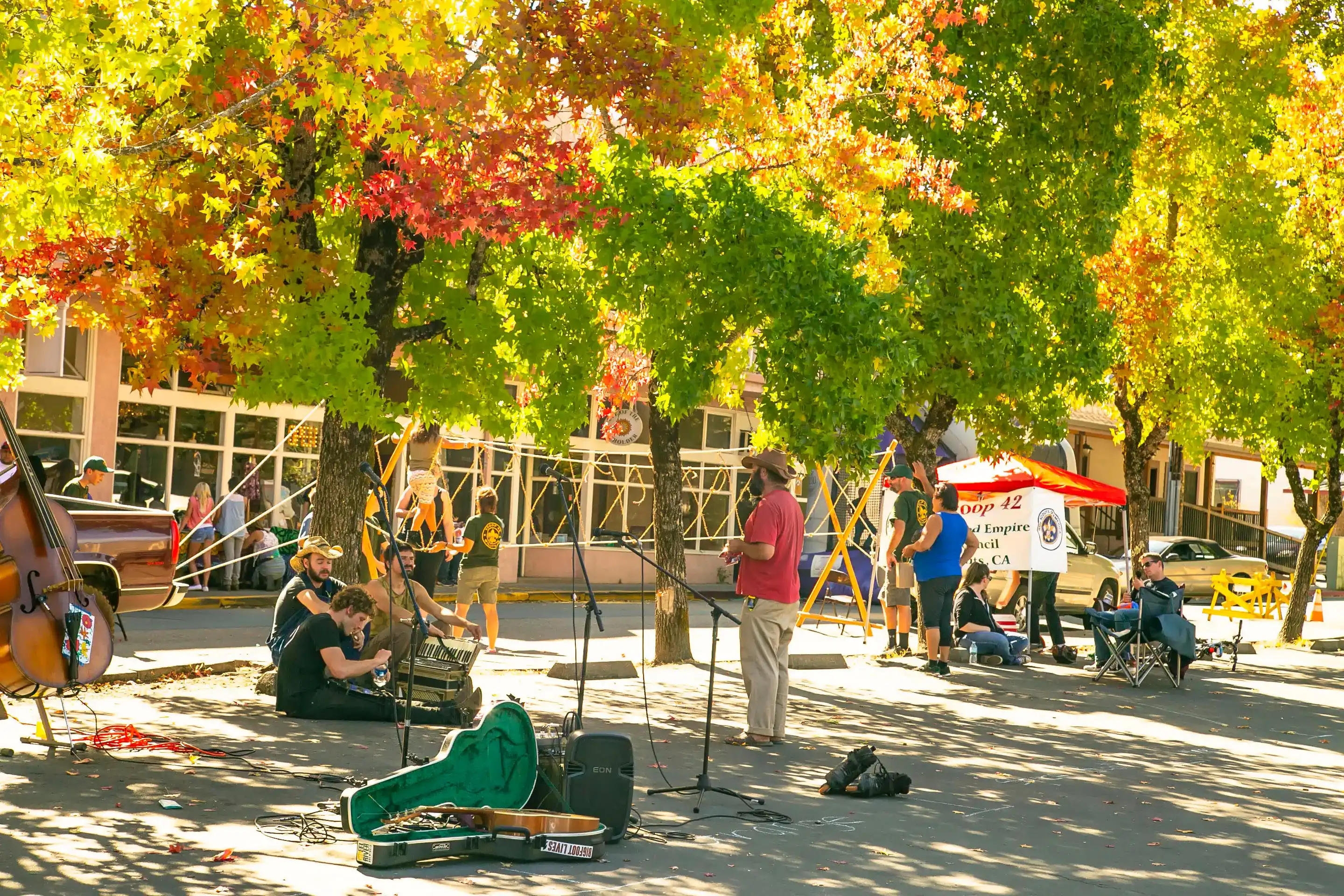 8 October 2016 Ukiah California, USA. Music street event in the weekend in downtown Ukiah with bands and colourful trees around