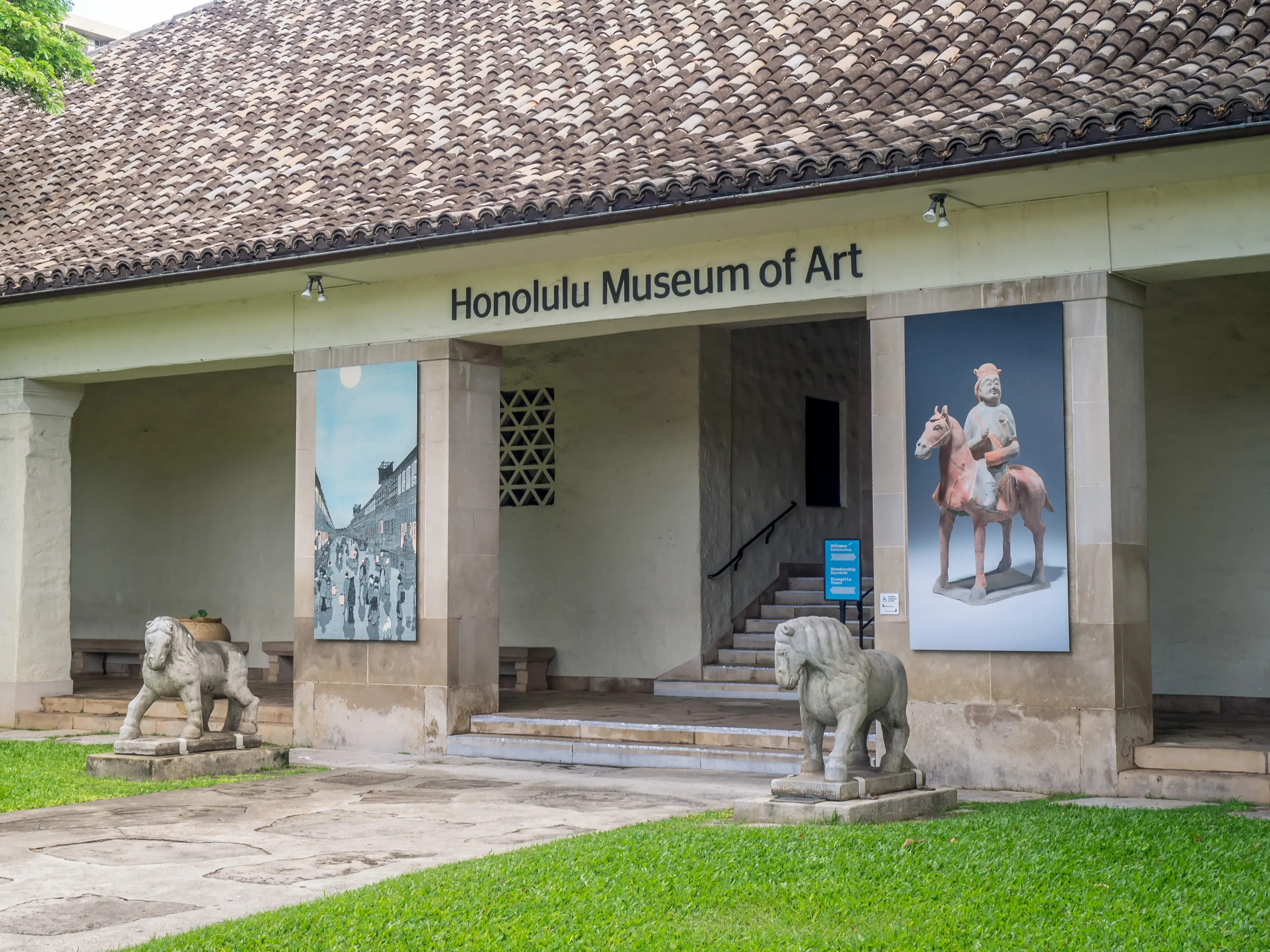 HONOLULU, HI - AUG 6: The Honolulu Museum of Art on August 6, 2016 in Honolulu, Hawaii. The museum has one of the largest single collections of Asian and Pan-Pacific art in the United States. HONOLULU, HI - AUG 6: The Honolulu Museum of Art on August 6, 2016 in Honolulu, Hawaii. The museum has one of the largest single collections of Asian and Pan-Pacific art in the United States.