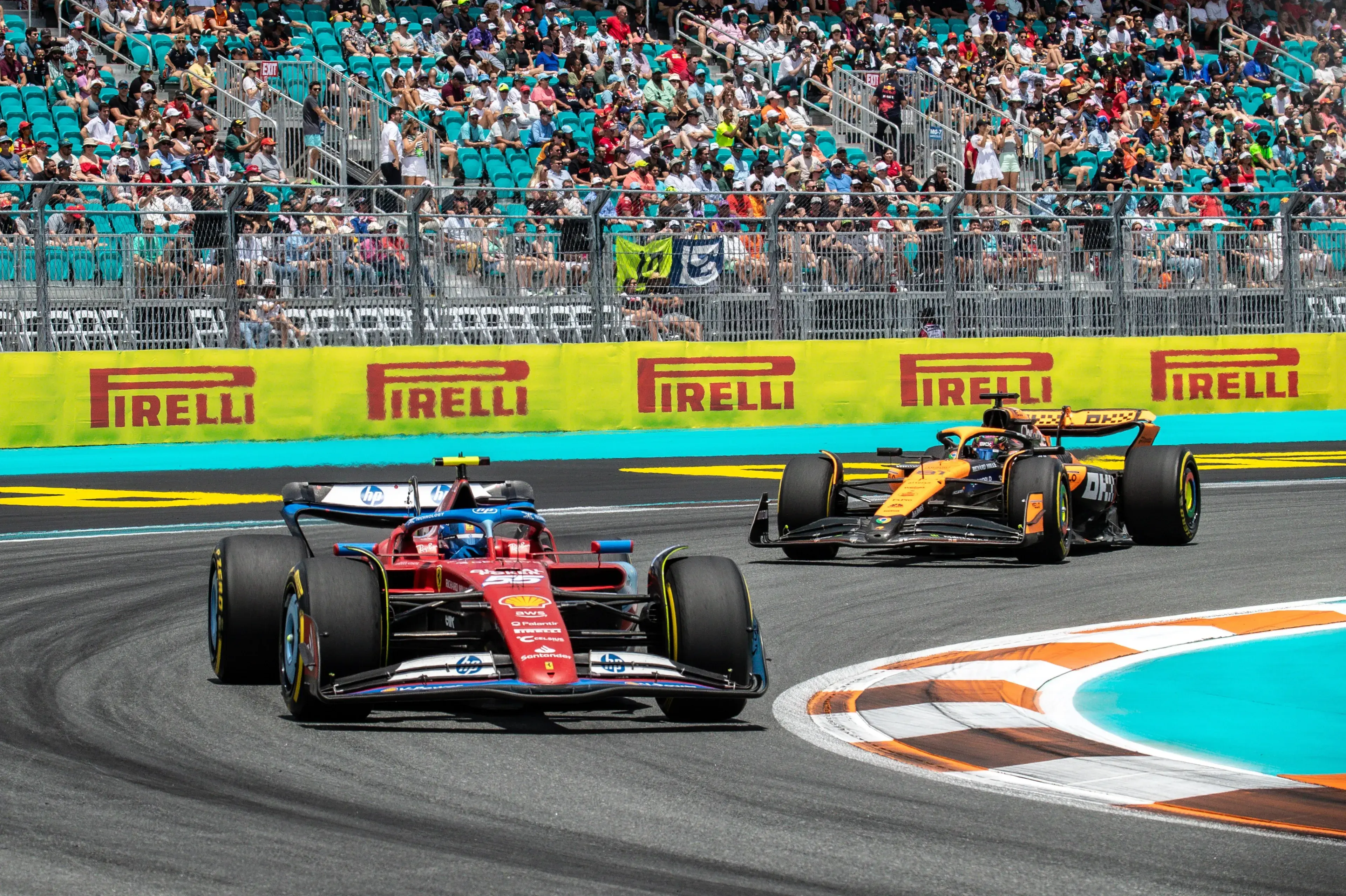 Miami, FL, USA. 02-05 May 2024. Formula 1 World Championship. Formula 1 Crypto.com Miami Grand Prix. Saturday. Carlos Sainz, Ferrari, leading Oscar Piastri, Mclaren. Miami, FL, USA. 02-05 May 2024. Formula 1 World Championship. Formula 1 Crypto.com Miami Grand Prix. Saturday. Carlos Sainz, Ferrari, leading Oscar Piastri, Mclaren.