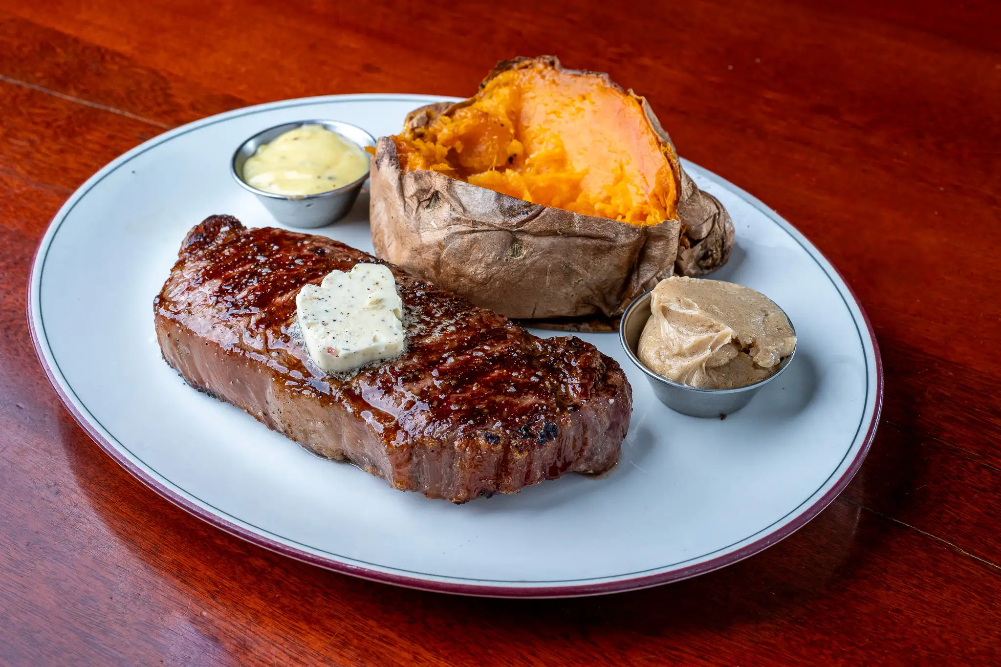 Laurenzo’s Prime Rib Website