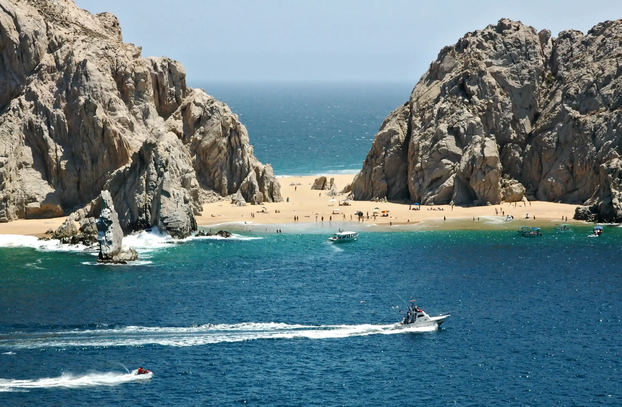 Best Cabo San Lucas hotels. Cheap hotels in Cabo San Lucas, Baja California Sur, Mexico